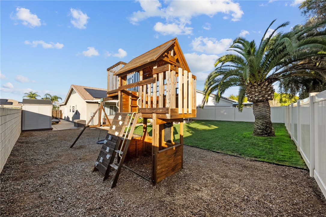 Winchester, California, 92596, United States, 3 Bedrooms Bedrooms, ,2 BathroomsBathrooms,Residential,For Sale,2010762