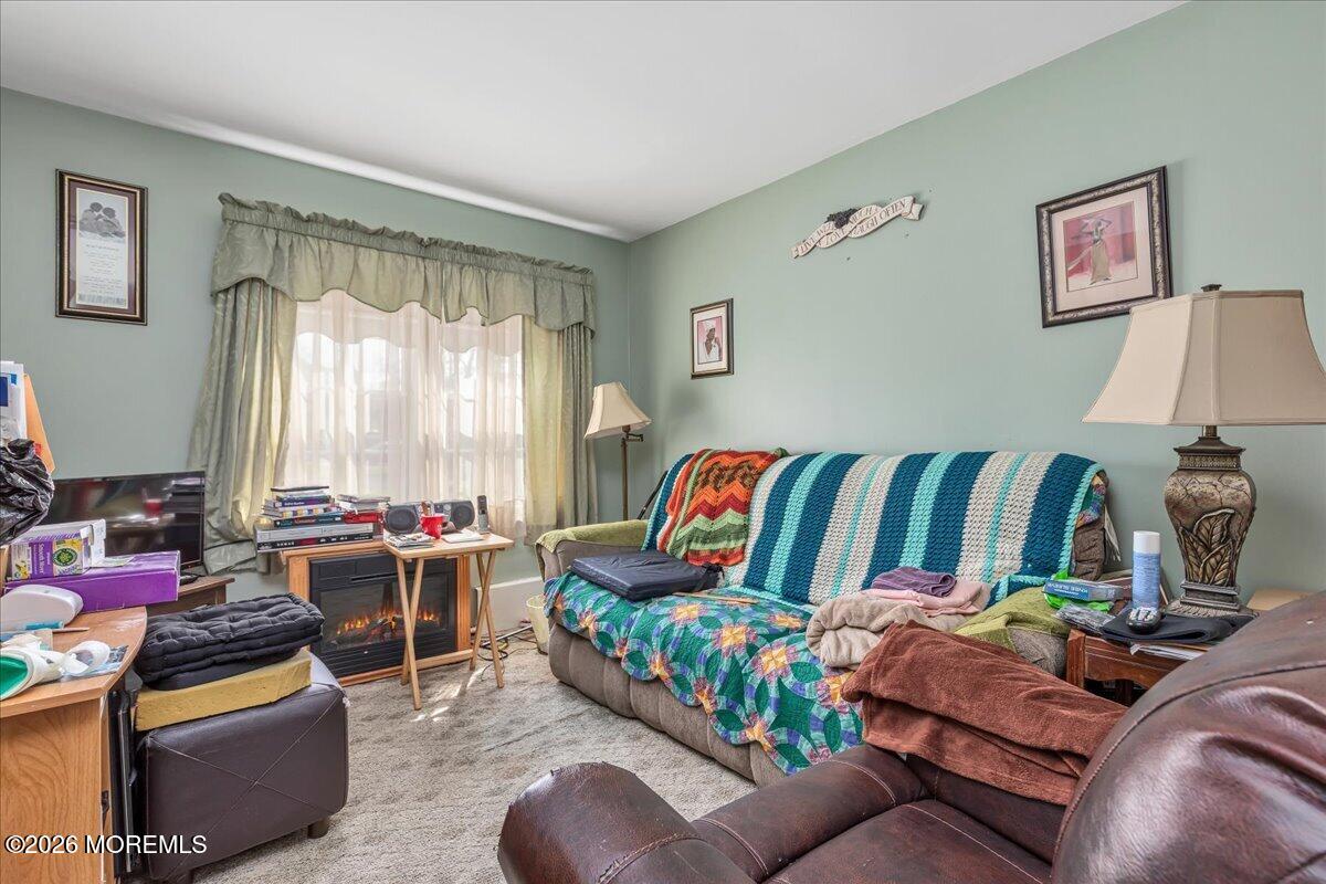 Aberdeen, New Jersey, 07747, United States, 3 Bedrooms Bedrooms, ,2 BathroomsBathrooms,Residential,For Sale,2038481