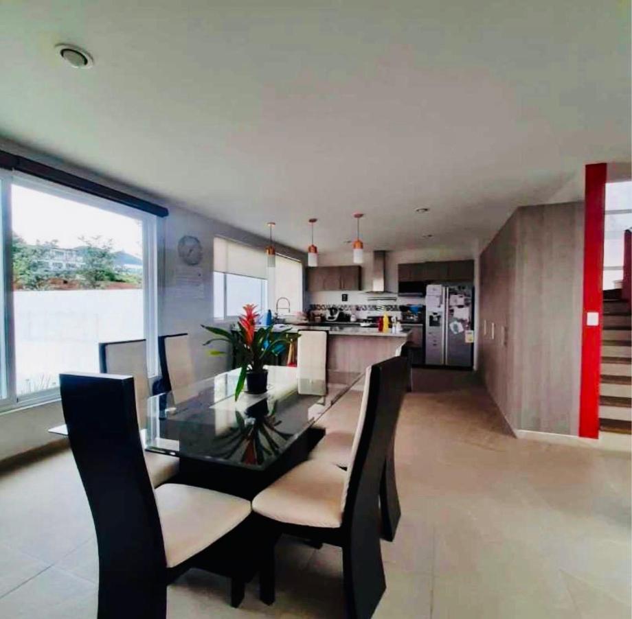 Atizapán de Zaragoza, Estado de méxico, 52938, Mexico, 4 Bedrooms Bedrooms, ,4 BathroomsBathrooms,Residential,For Sale,2002088