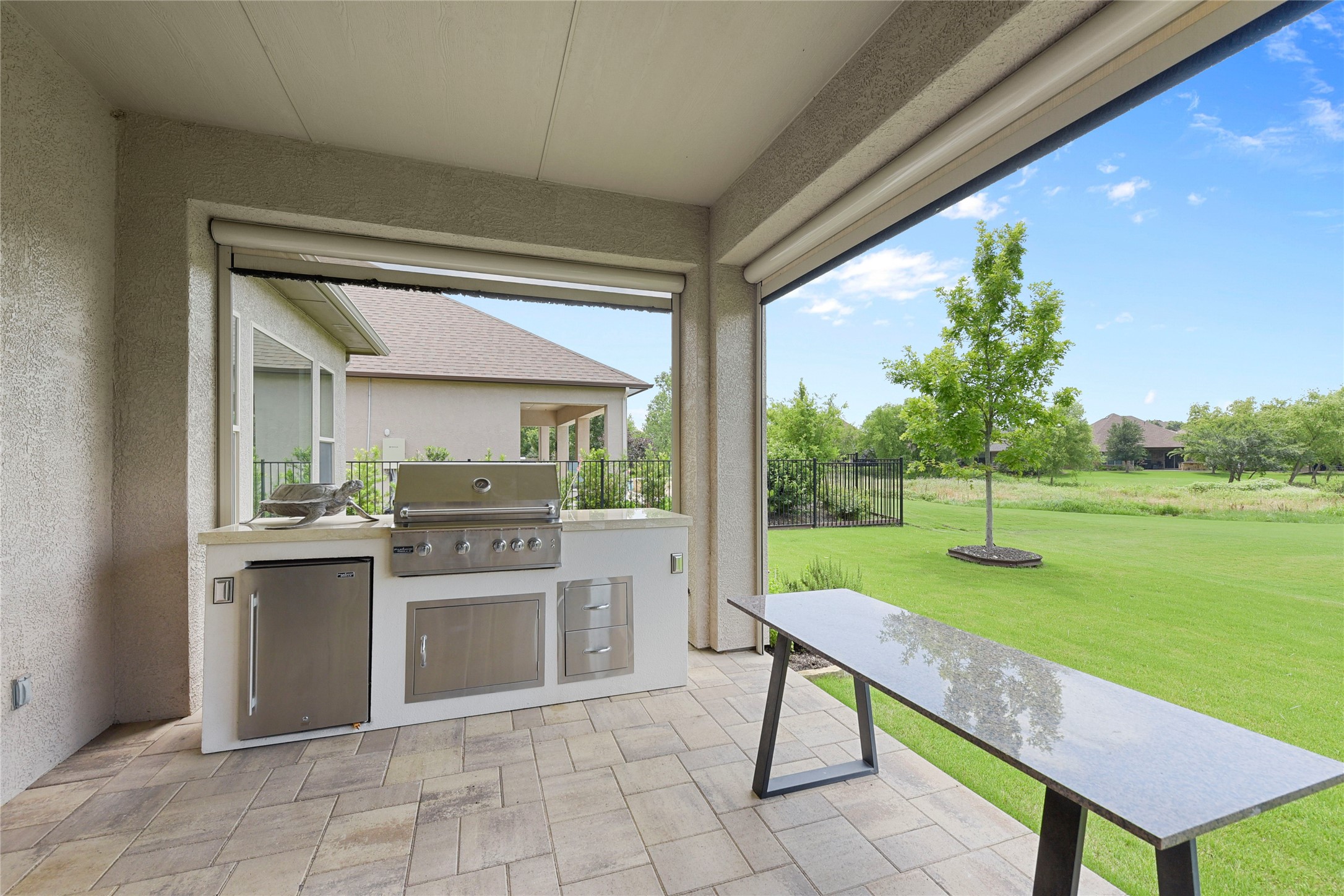 Denton, Texas, 76207, United States, 2 Bedrooms Bedrooms, ,3 BathroomsBathrooms,Residential,For Sale,1837650