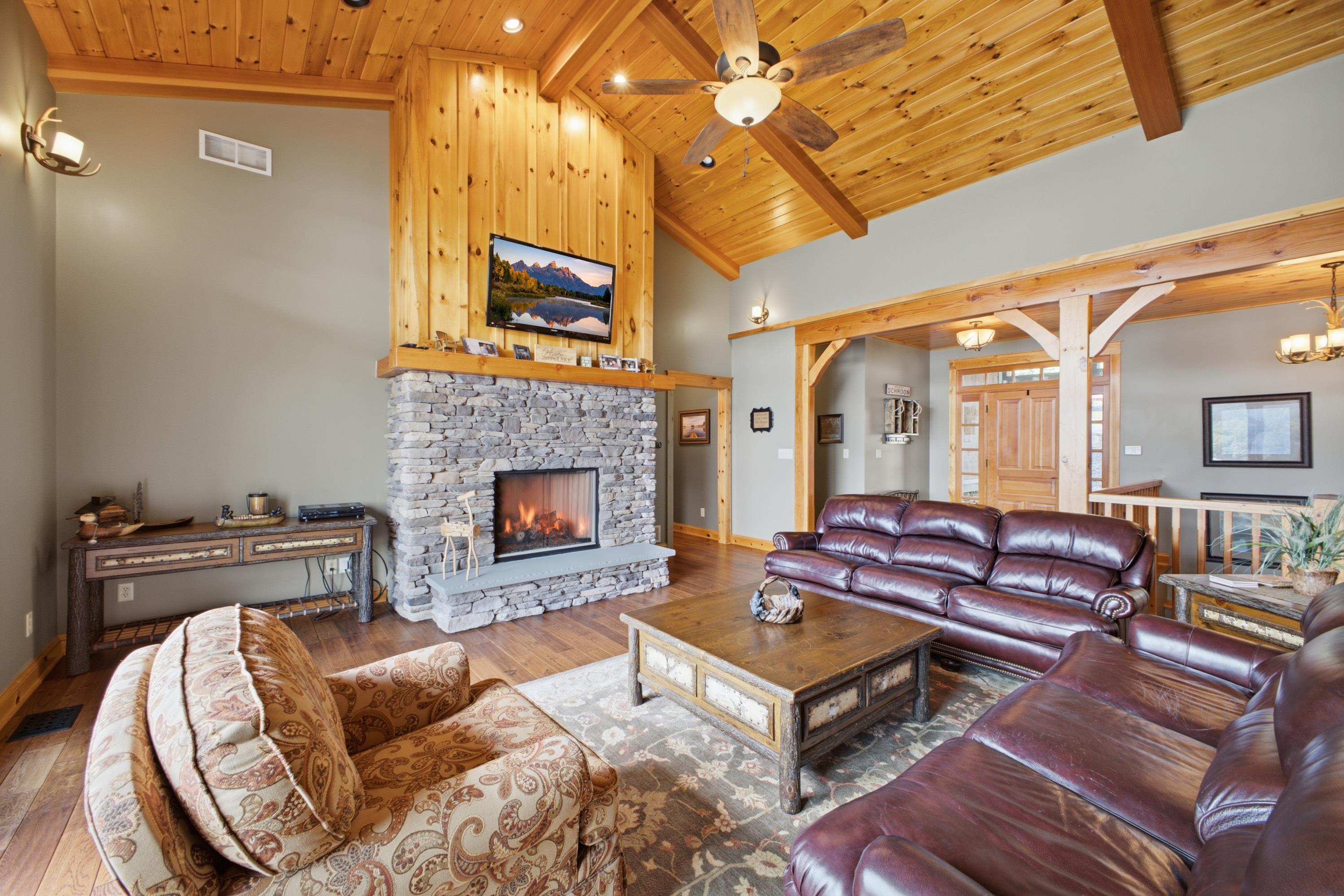  64 Pointe Drive, Schroon Lake, NY, 12870 - 物件實景