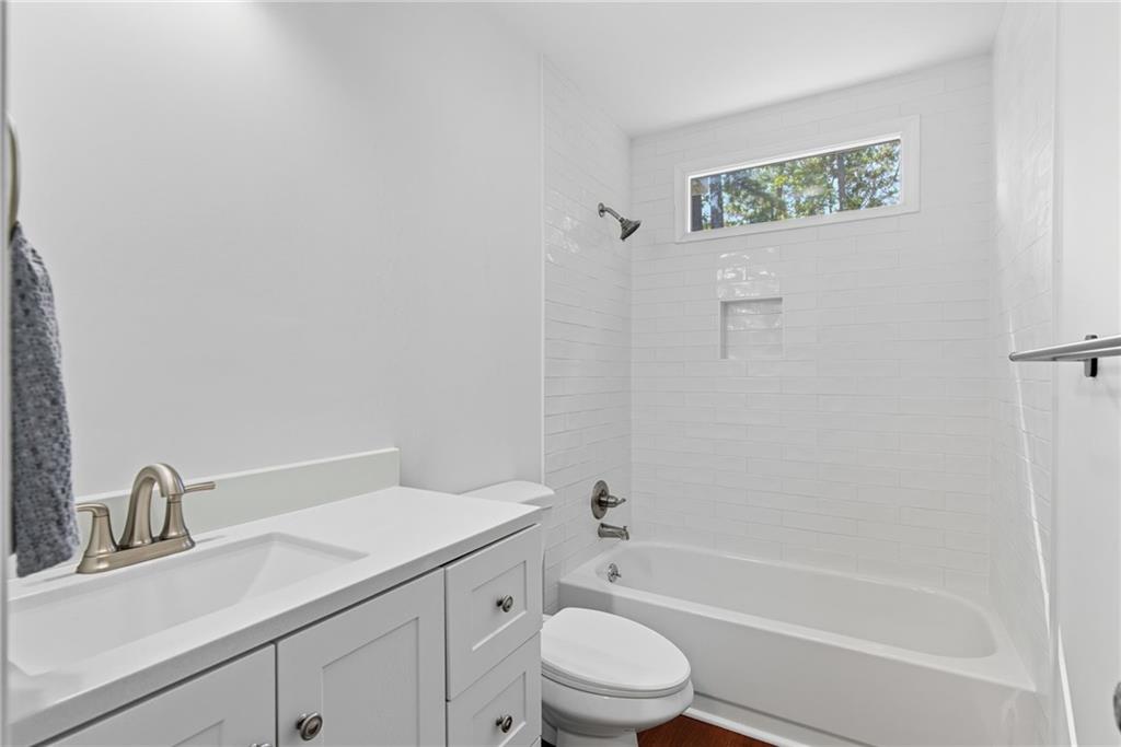 Marietta, Georgia, 30068, United States, 3 Bedrooms Bedrooms, ,3 BathroomsBathrooms,Residential,For Sale,1981777