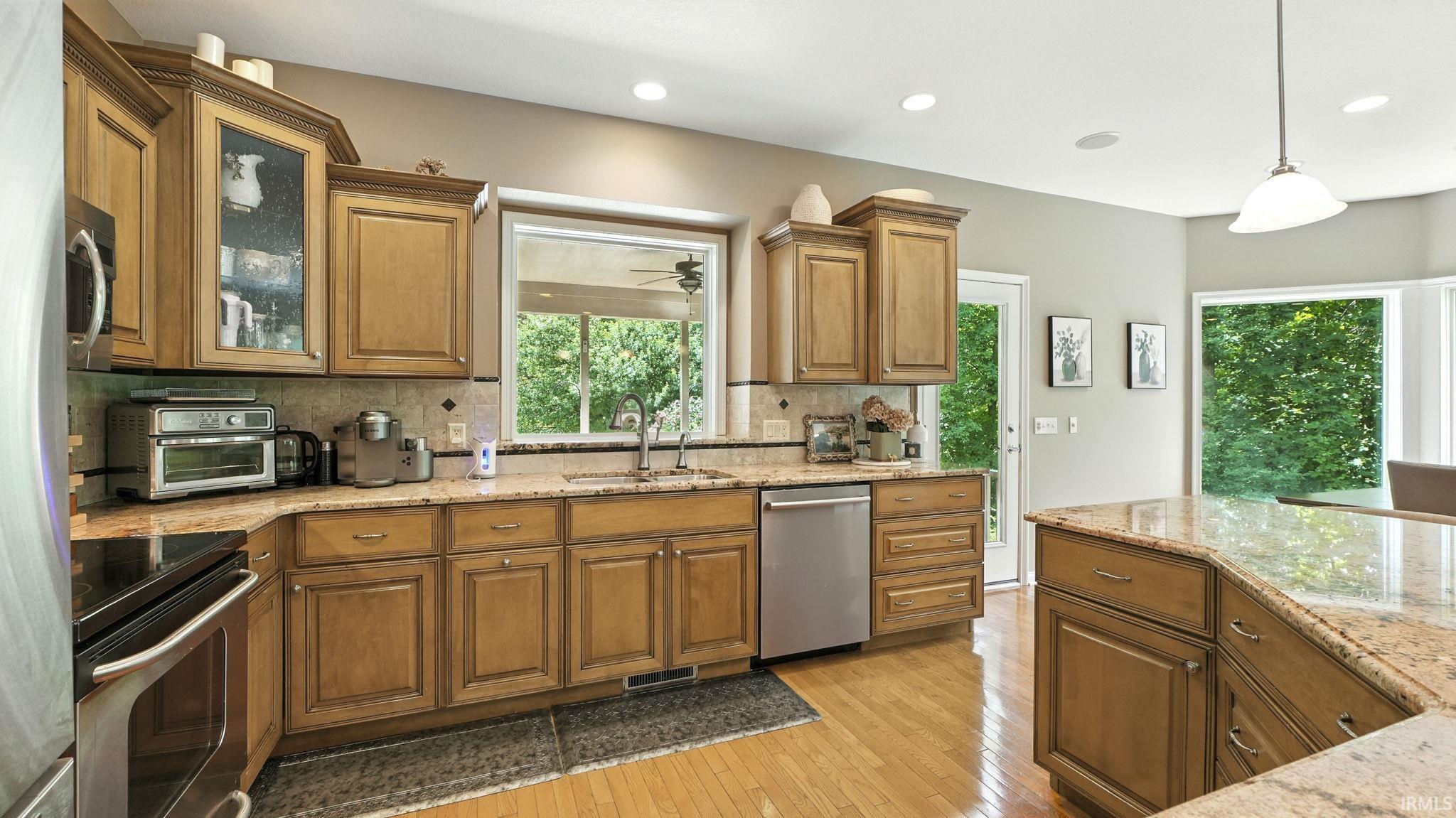 Fort Wayne, Indiana, 46814, United States, 5 Bedrooms Bedrooms, ,4 BathroomsBathrooms,Residential,For Sale,1927964