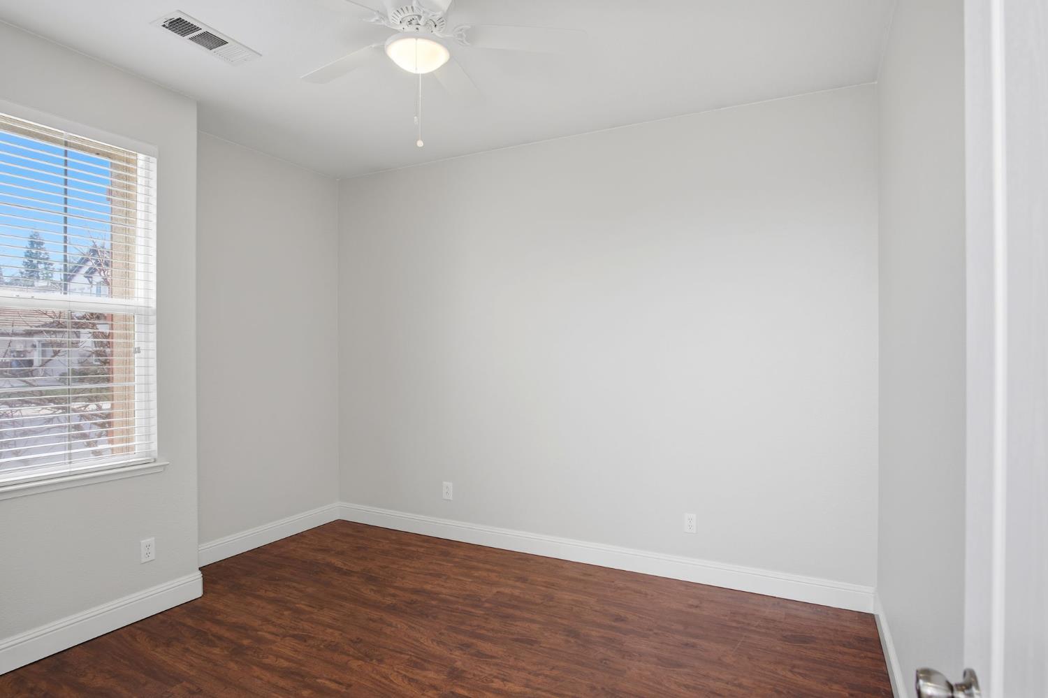 Oakdale, California, 95361, United States, 3 Bedrooms Bedrooms, ,3 BathroomsBathrooms,Residential,For Sale,2007745