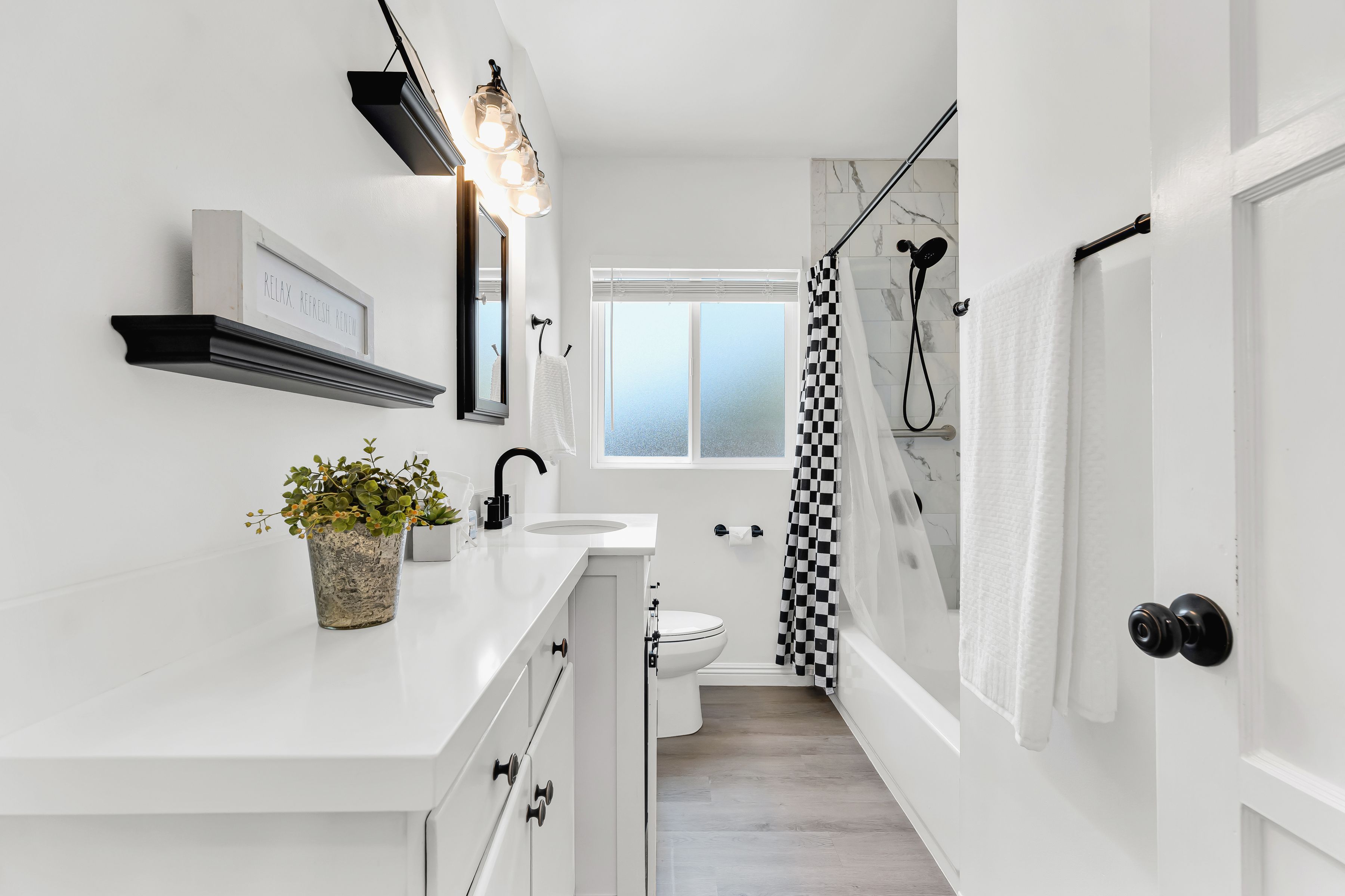  Timeless Charm in Winnetka - 物件實景