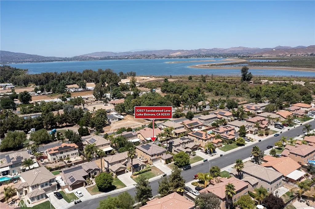 Lake Elsinore, California, 92530, United States, 3 Bedrooms Bedrooms, ,2 BathroomsBathrooms,Residential,For Sale,1977528