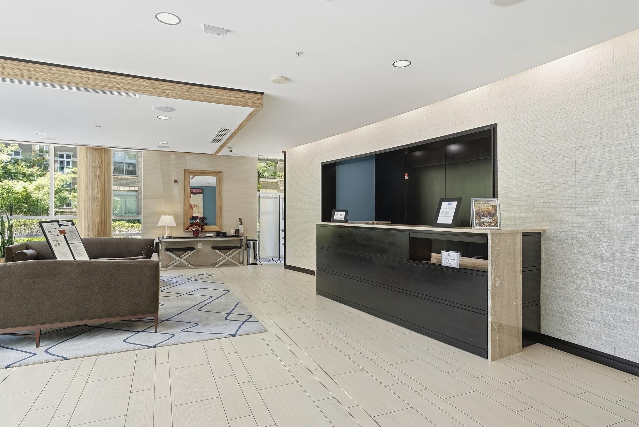  12025 New Dominion Parkway, Reston, VA, 20190 - 物件實景