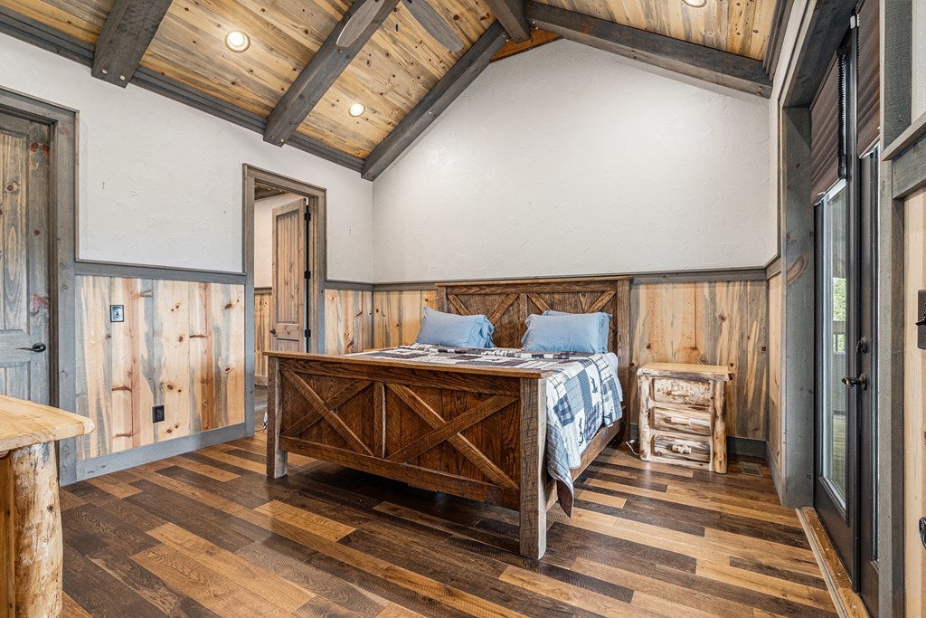 Ellijay, Georgia, 30540, United States, 5 Bedrooms Bedrooms, ,5 BathroomsBathrooms,Residential,For Sale,1952565