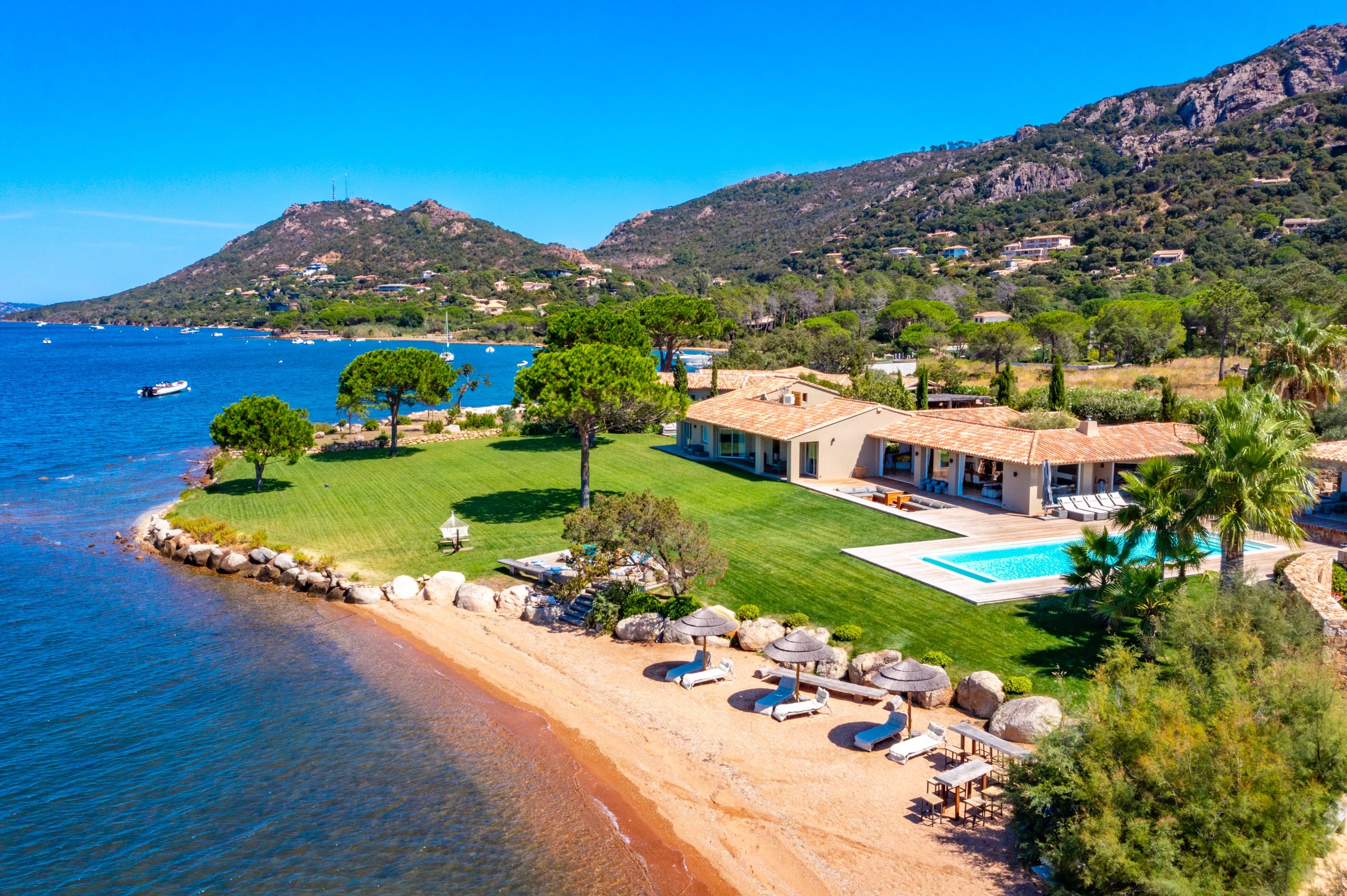 FOR SALE: EXCEPTIONAL WATERFRONT PROPERTY - GULF OF PORTO-VECCHIO - CORSICA - 物件實景