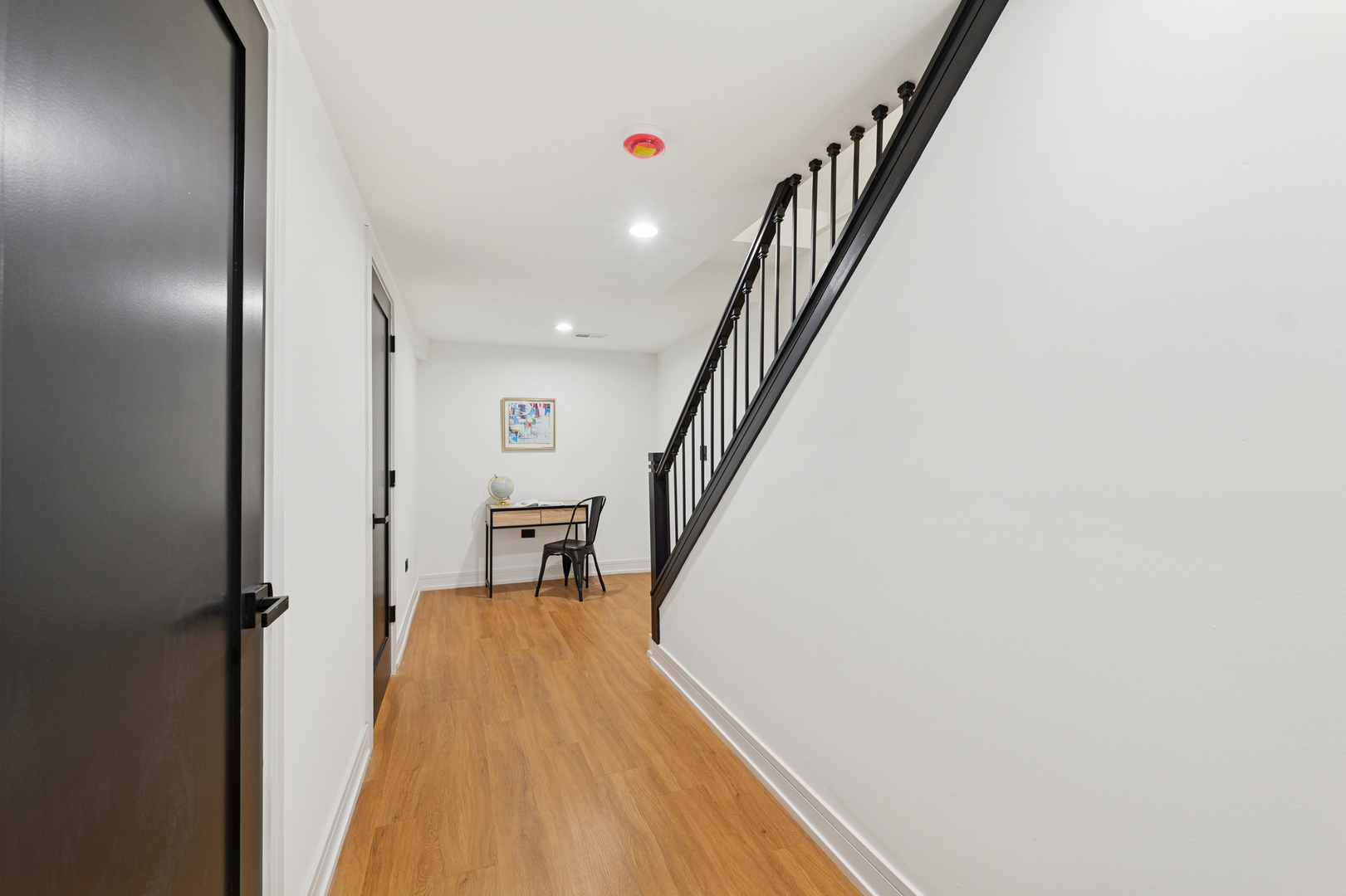 Chicago, Illinois, 60637, United States, 7 Bedrooms Bedrooms, ,Residential,For Sale,1917377