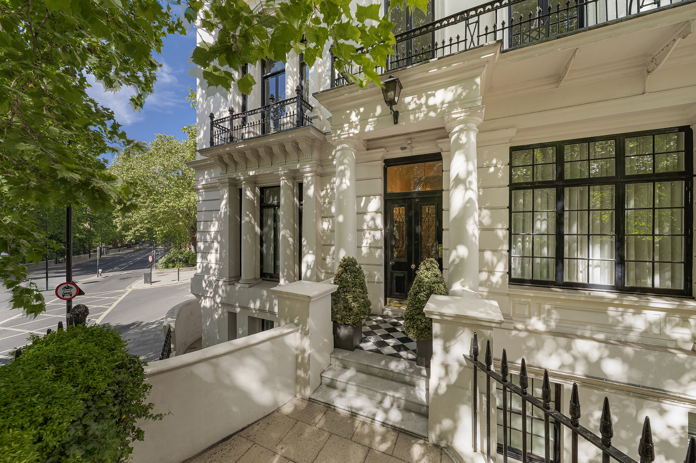  A Grand Lateral Apartment on Hyde Park Gardens - 物件實景