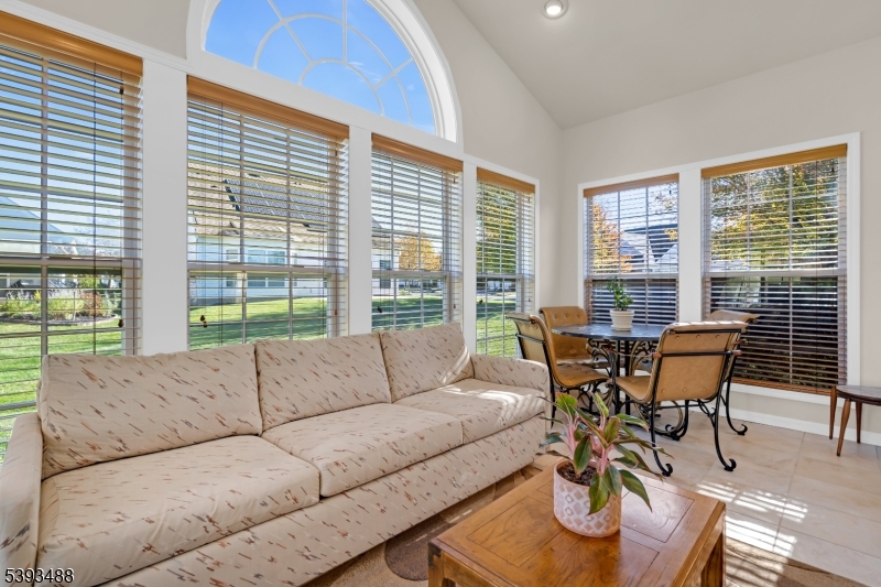 Franklin Twp., New Jersey, 08873, United States, 2 Bedrooms Bedrooms, ,2 BathroomsBathrooms,Residential,For Sale,2002075