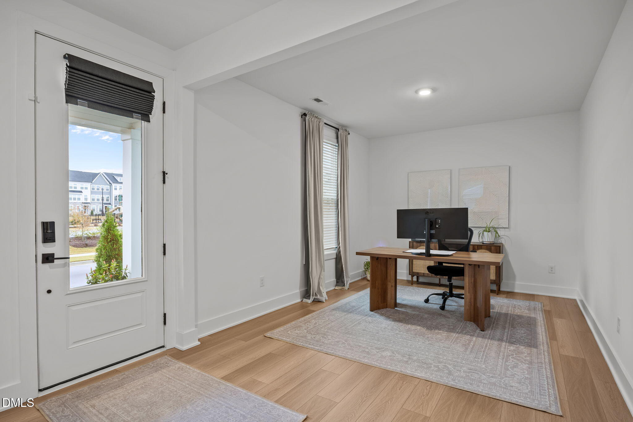 Knightdale, North Carolina, 27545, United States, 4 Bedrooms Bedrooms, ,4 BathroomsBathrooms,Residential,For Sale,1989366