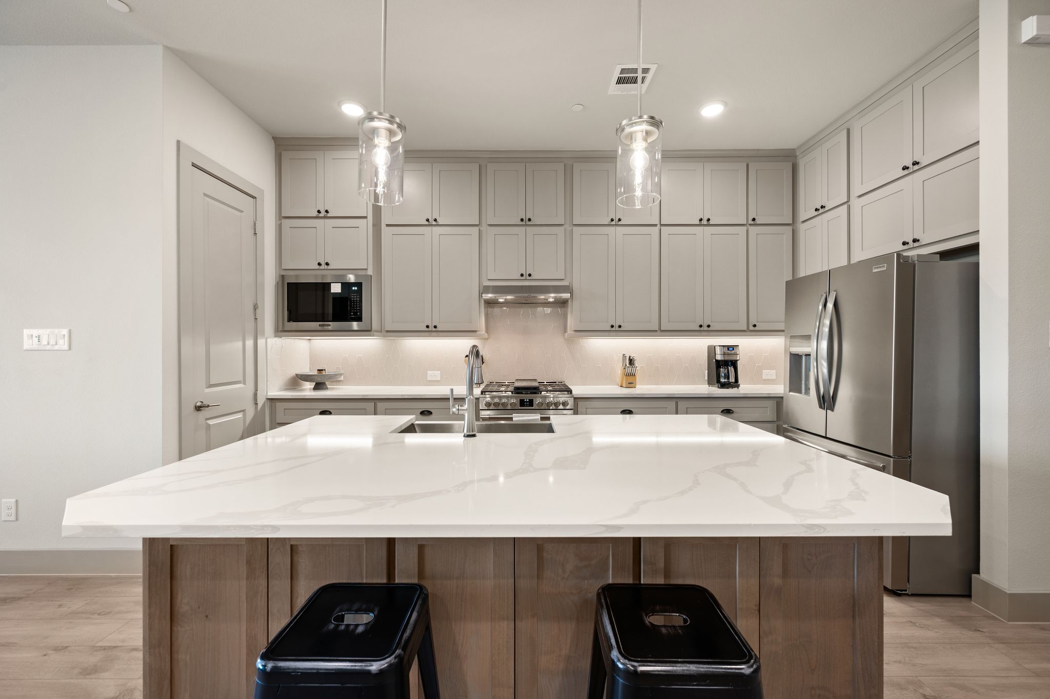  Modern Luxury Meets Effortless Living at The Abbey At Mercer Crossing - 物件實景