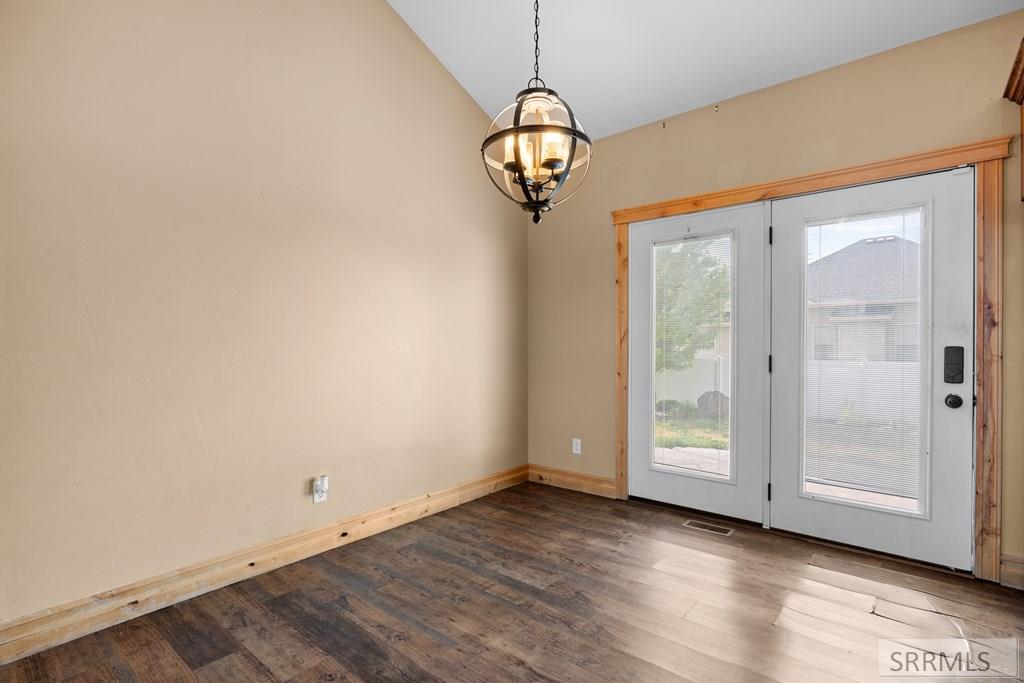 IDAHO FALLS, Idaho, 83401, United States, 6 Bedrooms Bedrooms, ,3 BathroomsBathrooms,Residential,For Sale,2006339