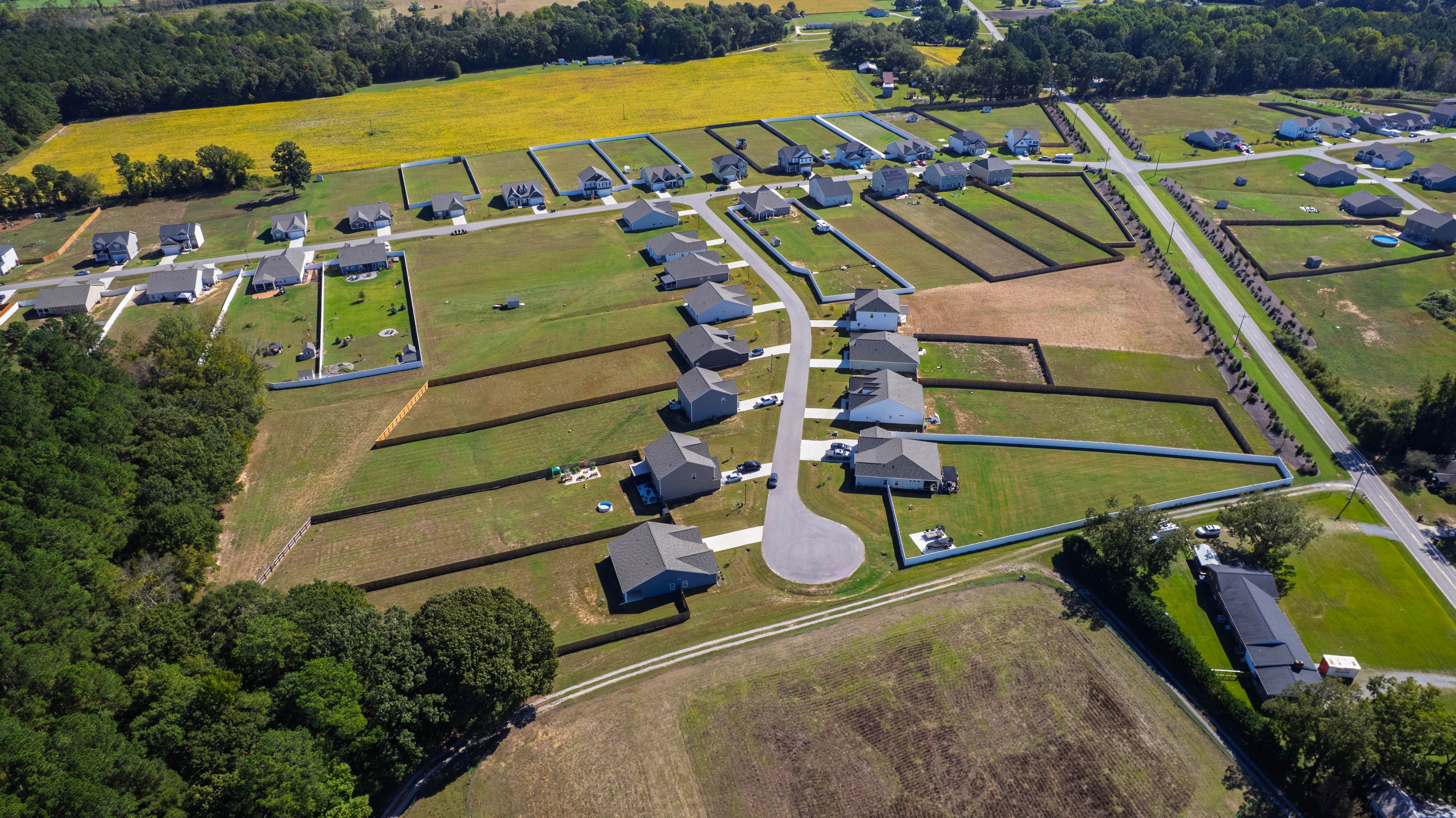  220 Citizens Court, Four Oaks, NC 27524 - 物件實景