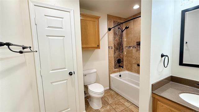 Tahlequah, Oklahoma, 74464, United States, 3 Bedrooms Bedrooms, ,2 BathroomsBathrooms,Residential,For Sale,2005711