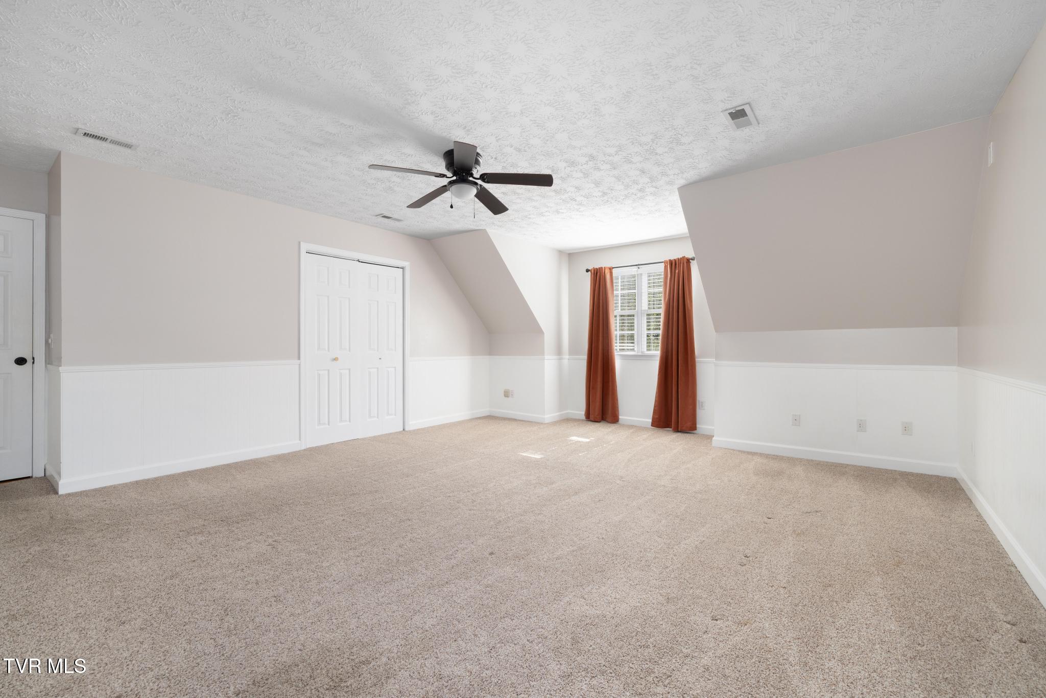 Gray, Tennessee, 37615, United States, 5 Bedrooms Bedrooms, ,4 BathroomsBathrooms,Residential,For Sale,1978234