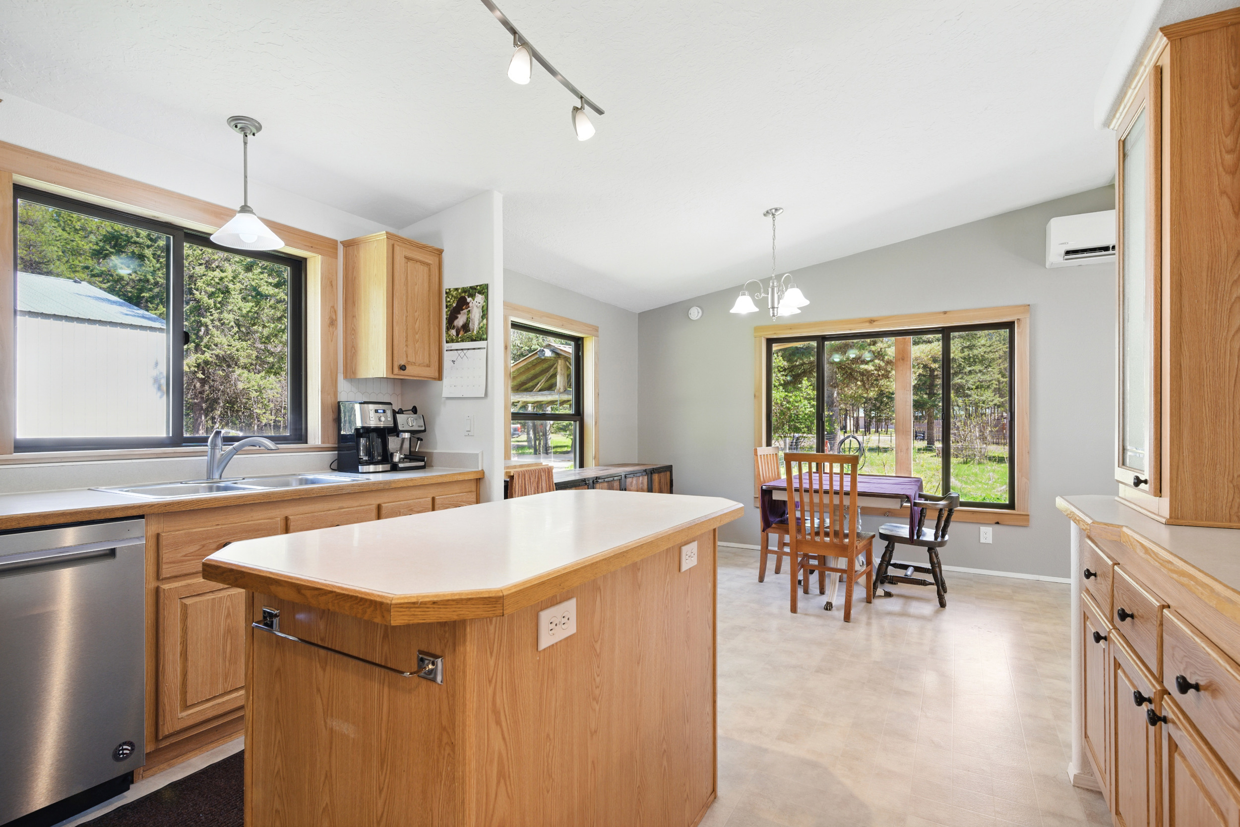 Clark Fork, Idaho, 83811, United States, 3 Bedrooms Bedrooms, ,2 BathroomsBathrooms,Residential,For Sale,1887934