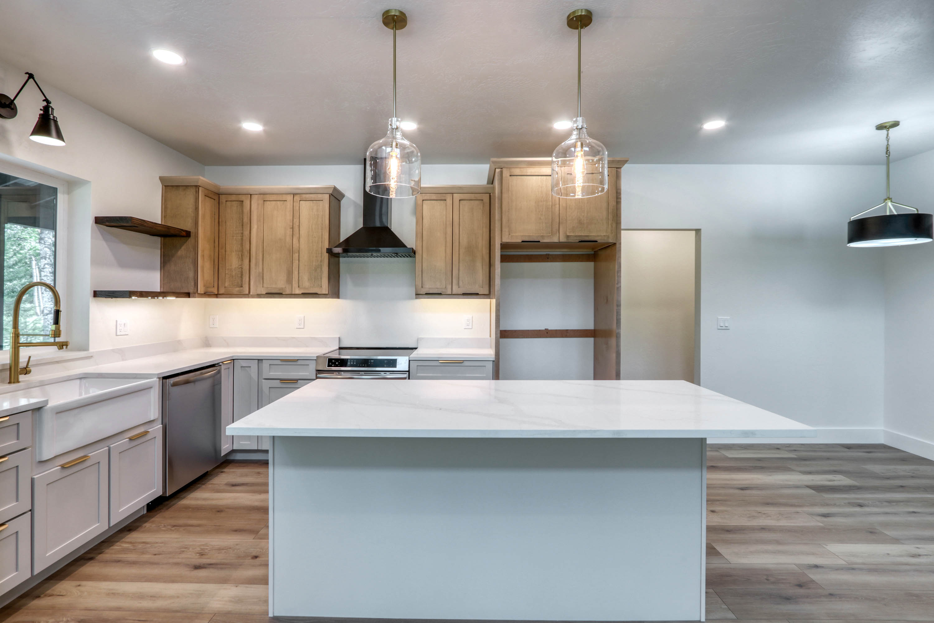 Sandpoint, Idaho, 83864, United States, 3 Bedrooms Bedrooms, ,3 BathroomsBathrooms,Residential,For Sale,1905788
