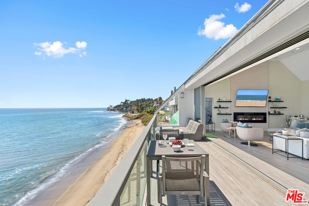 Malibu, California, 90265, United States, 3 Bedrooms Bedrooms, ,4 BathroomsBathrooms,Residential,For Sale,1722107