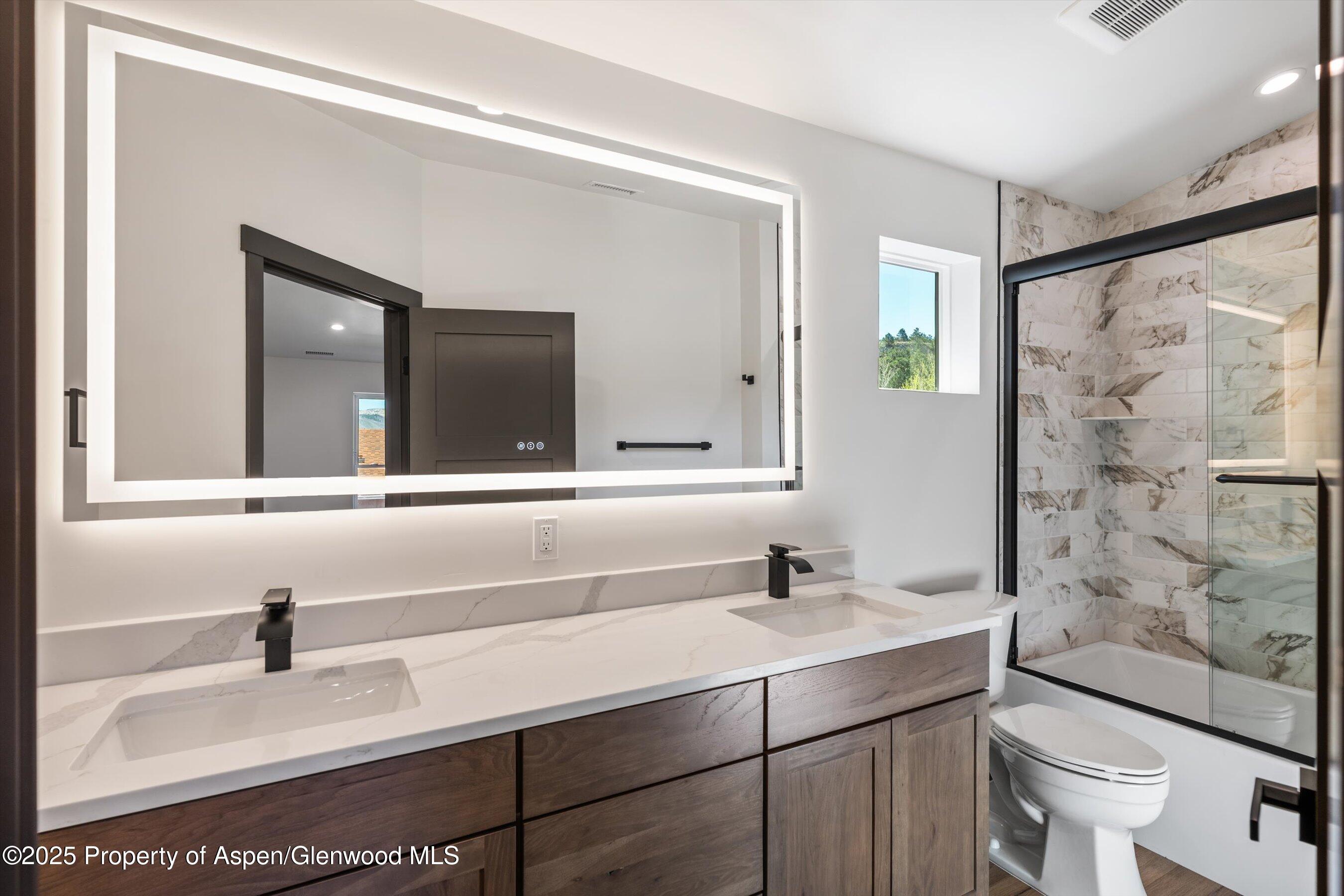Glenwood Springs, Colorado, 81601, United States, 4 Bedrooms Bedrooms, ,4 BathroomsBathrooms,Residential,For Sale,1794897