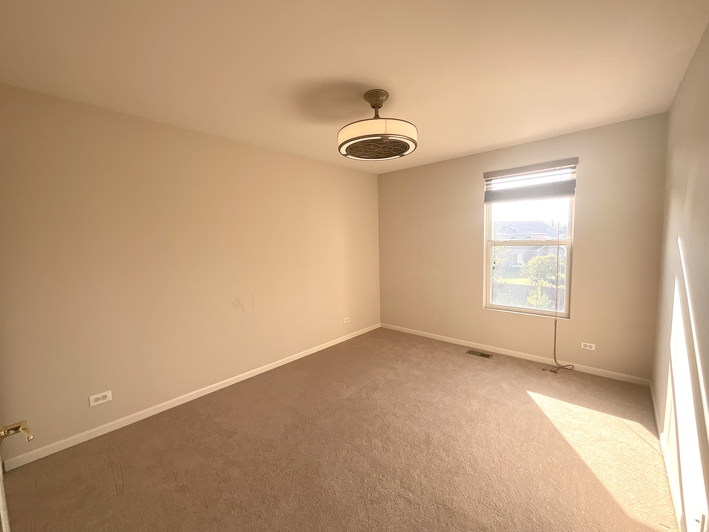 Bolingbrook, Illinois, 60490, United States, 4 Bedrooms Bedrooms, ,3 BathroomsBathrooms,Residential,For Sale,1958387