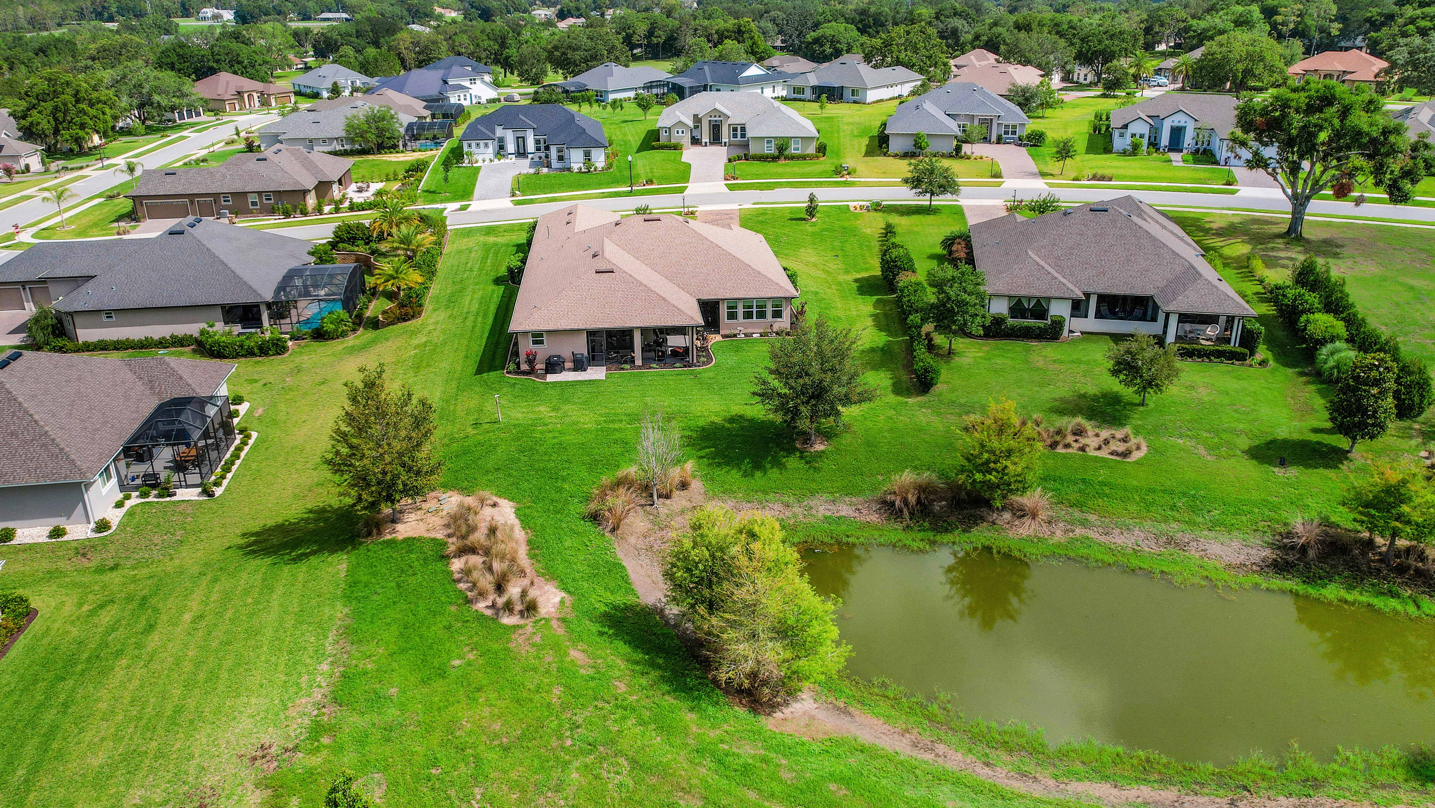 Lady Lake, Florida, 32159, United States, 4 Bedrooms Bedrooms, ,3 BathroomsBathrooms,Residential,For Sale,2001530