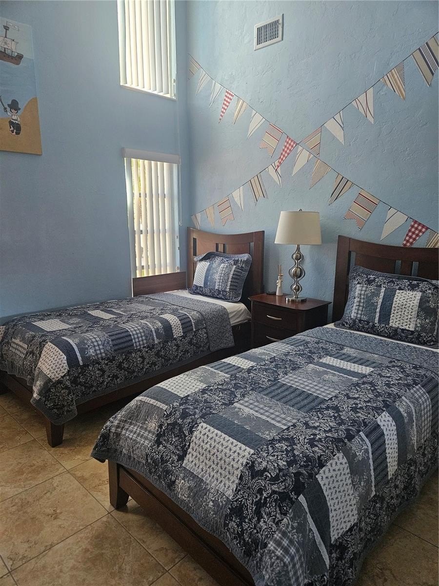 CAPE CORAL, Florida, 33914, United States, 4 Bedrooms Bedrooms, ,4 BathroomsBathrooms,Residential,For Sale,1981133