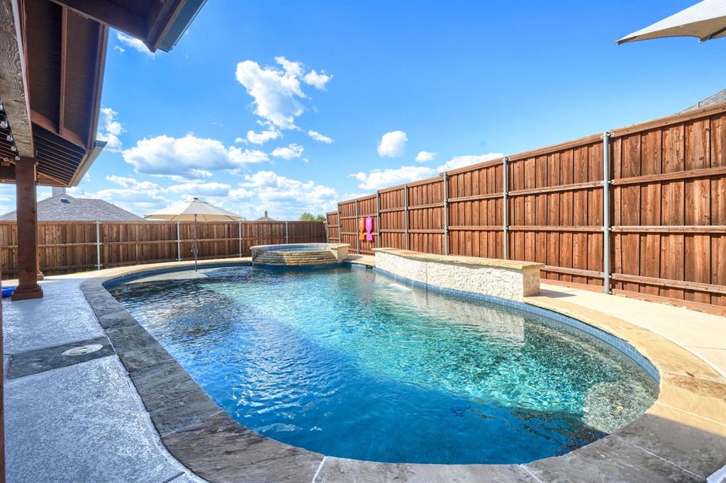 Rockwall, Texas, 75087, United States, 4 Bedrooms Bedrooms, ,4 BathroomsBathrooms,Residential,For Sale,1955135