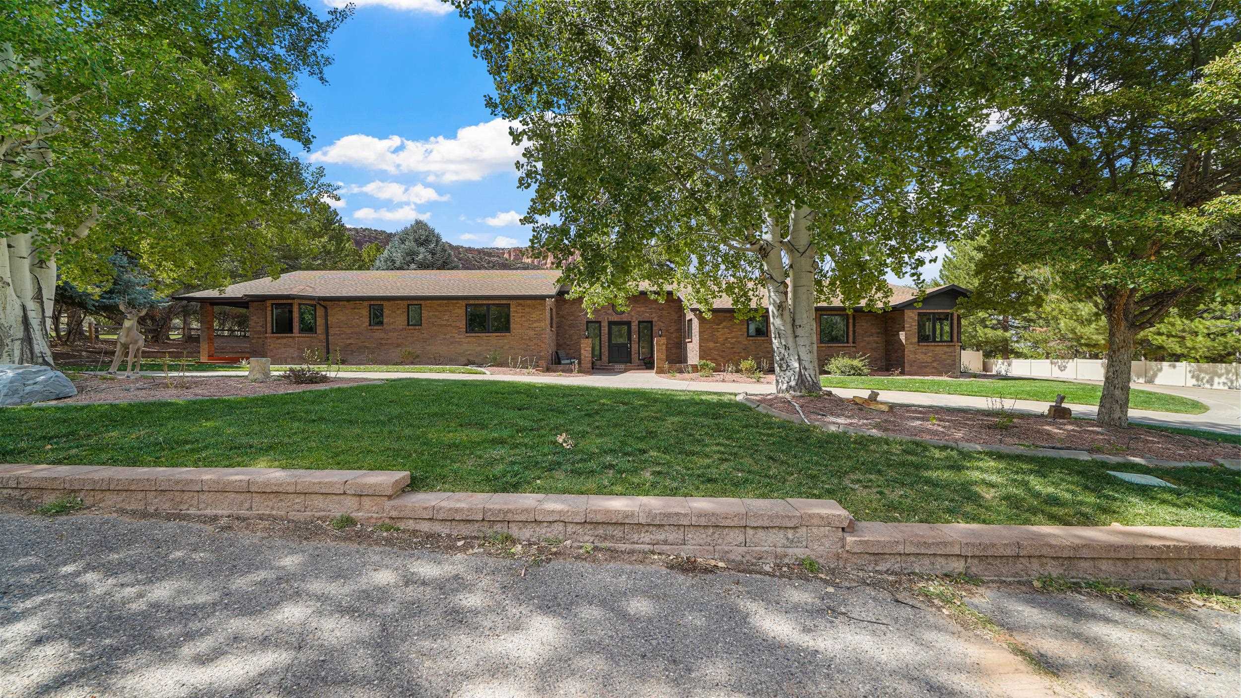 Grand Junction, Colorado, 81507, United States, 4 Bedrooms Bedrooms, ,4 BathroomsBathrooms,Residential,For Sale,1947056