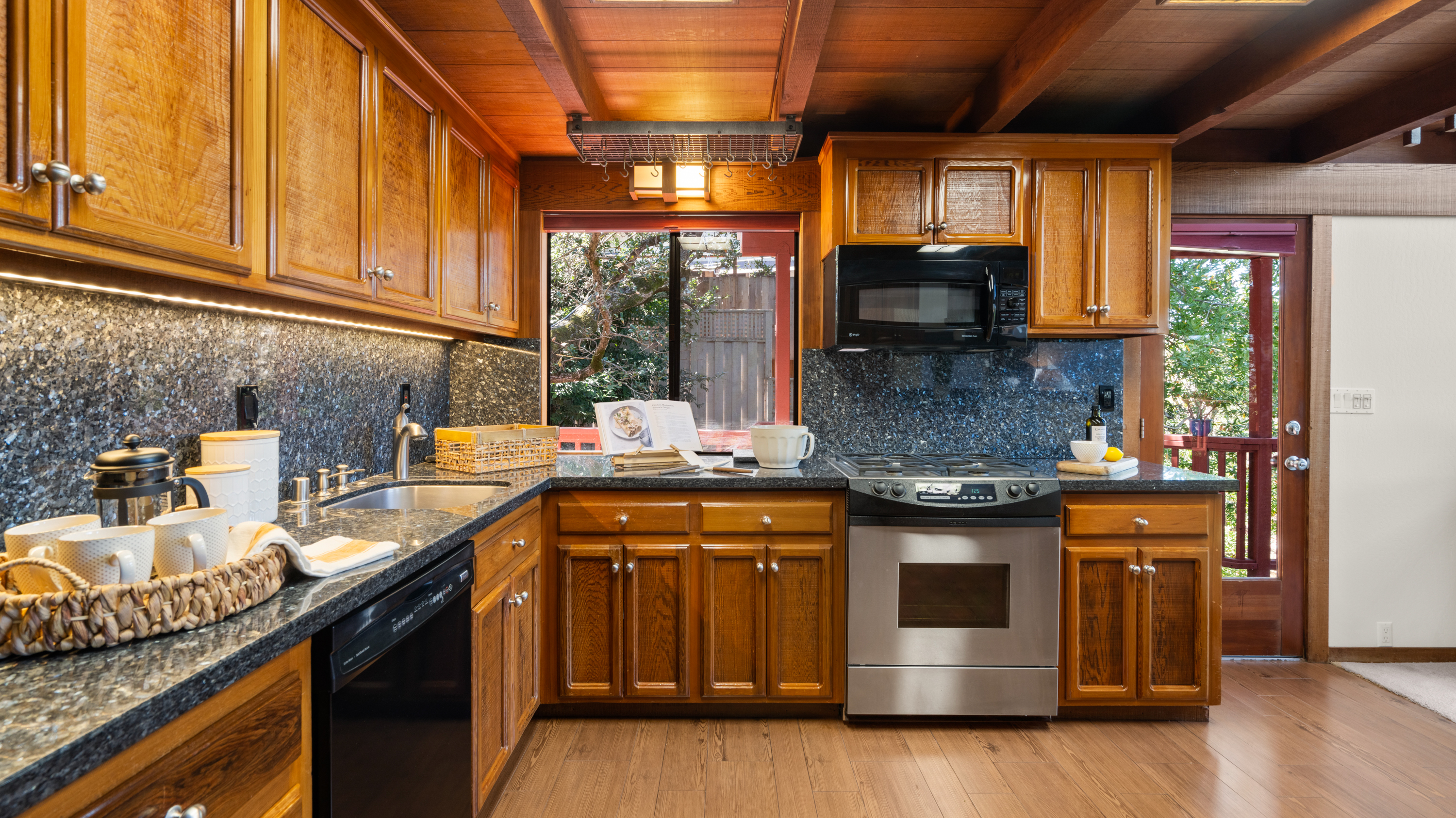  Panoramic Views in Private East Novato - 物件實景