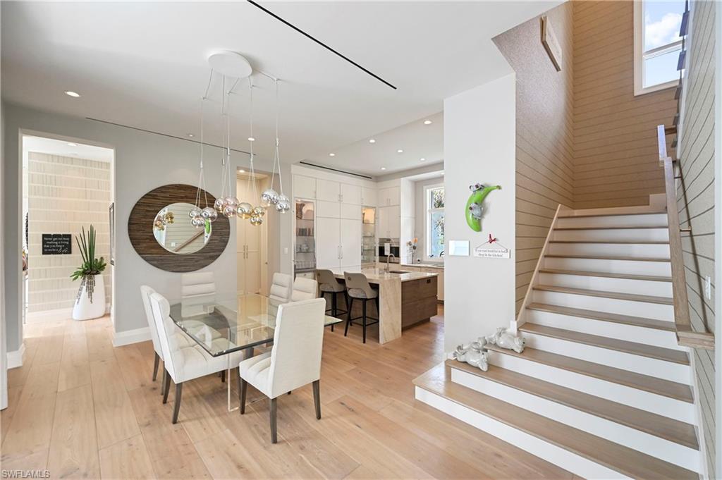 Naples, Florida, 34102, United States, 5 Bedrooms Bedrooms, ,6 BathroomsBathrooms,Residential,For Sale,1912441