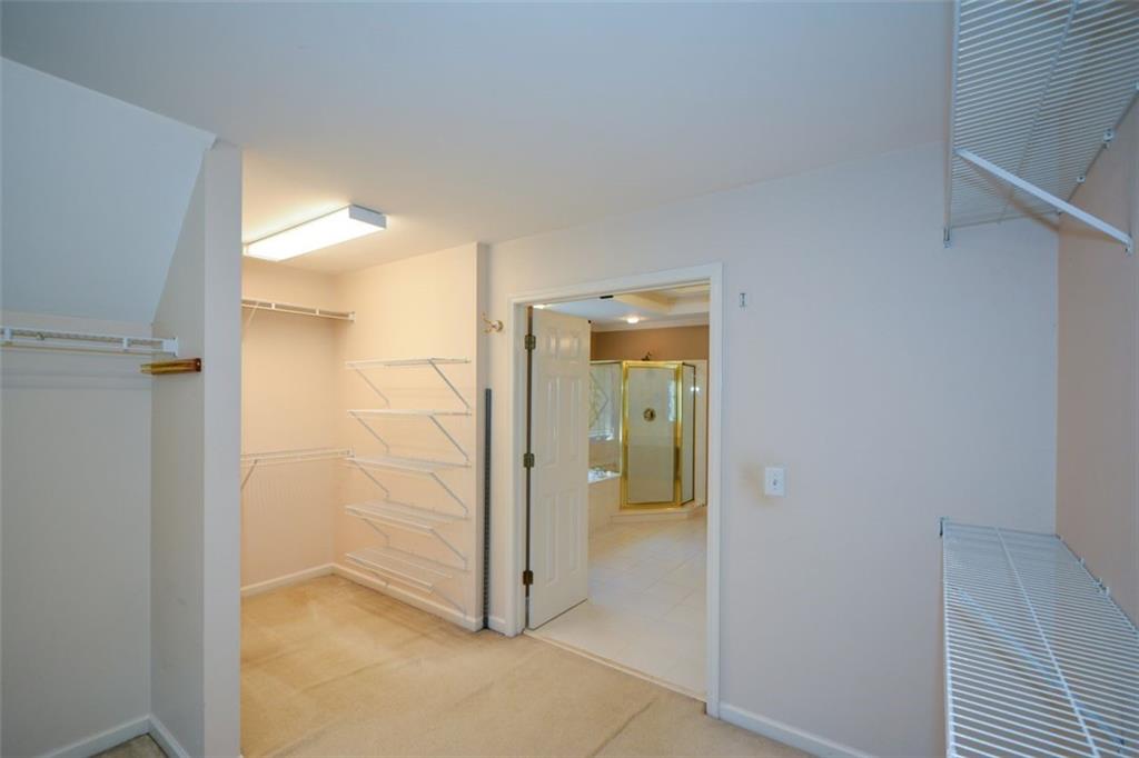 Alpharetta, Georgia, 30022, United States, 5 Bedrooms Bedrooms, ,5 BathroomsBathrooms,Residential,For Sale,2002154