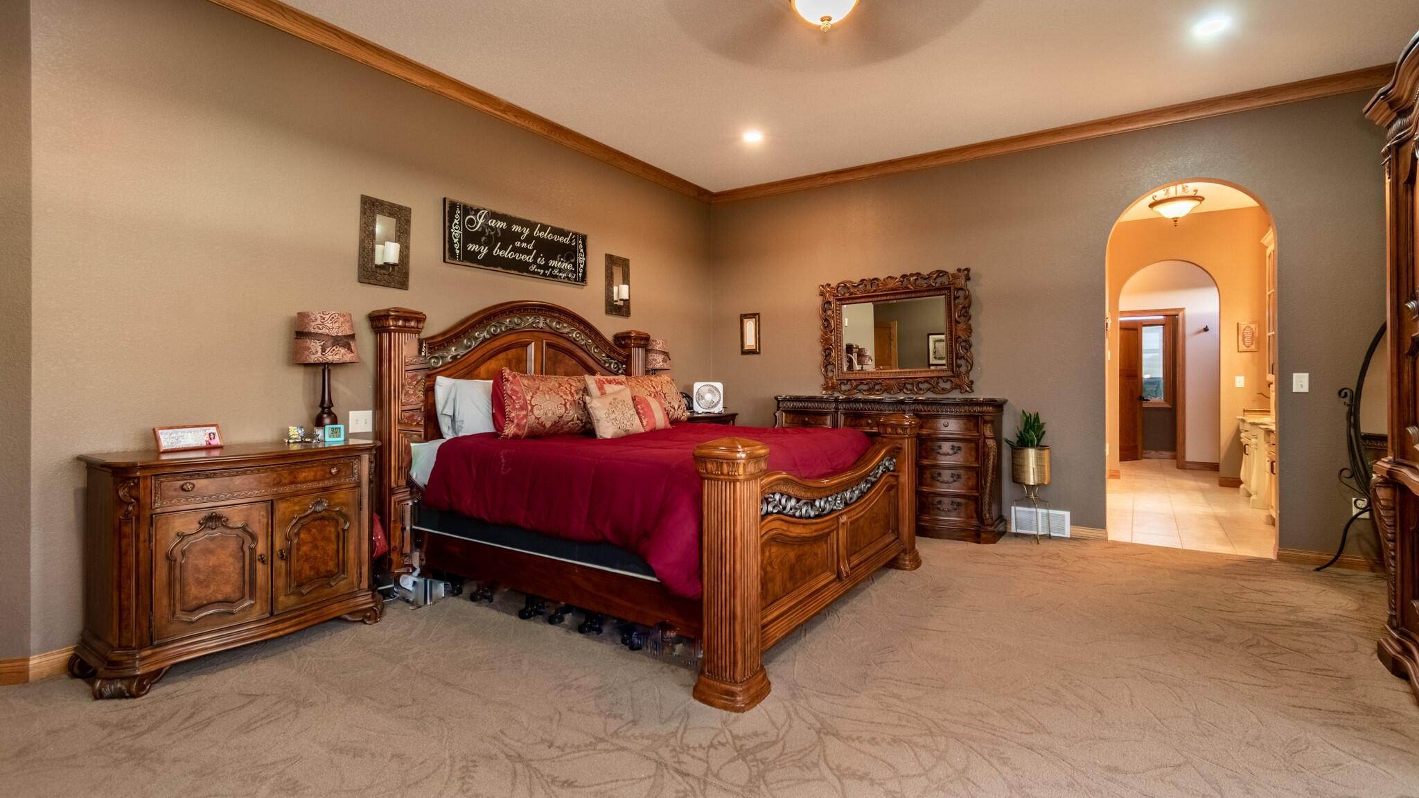 Beulah, North Dakota, 58523, United States, 4 Bedrooms Bedrooms, ,3 BathroomsBathrooms,Residential,For Sale,1780571