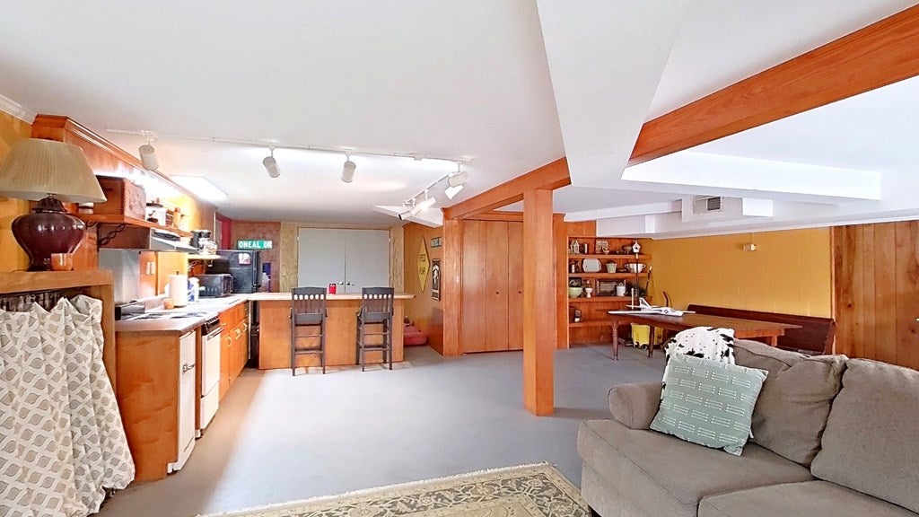 Bainbridge, Georgia, 39817, United States, 4 Bedrooms Bedrooms, ,4 BathroomsBathrooms,Residential,For Sale,1988533