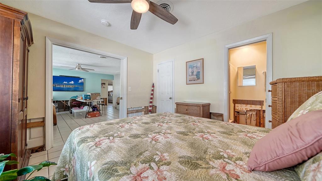 Sarasota, Florida, 34242, United States, 4 Bedrooms Bedrooms, ,3 BathroomsBathrooms,Residential,For Sale,1885427