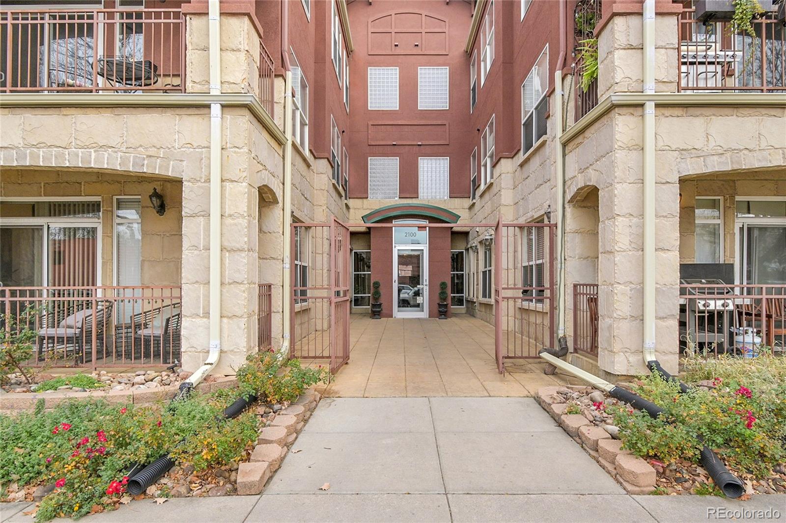 Denver, Colorado, 80205, United States, 2 Bedrooms Bedrooms, ,1 BathroomBathrooms,Residential,For Sale,1997335