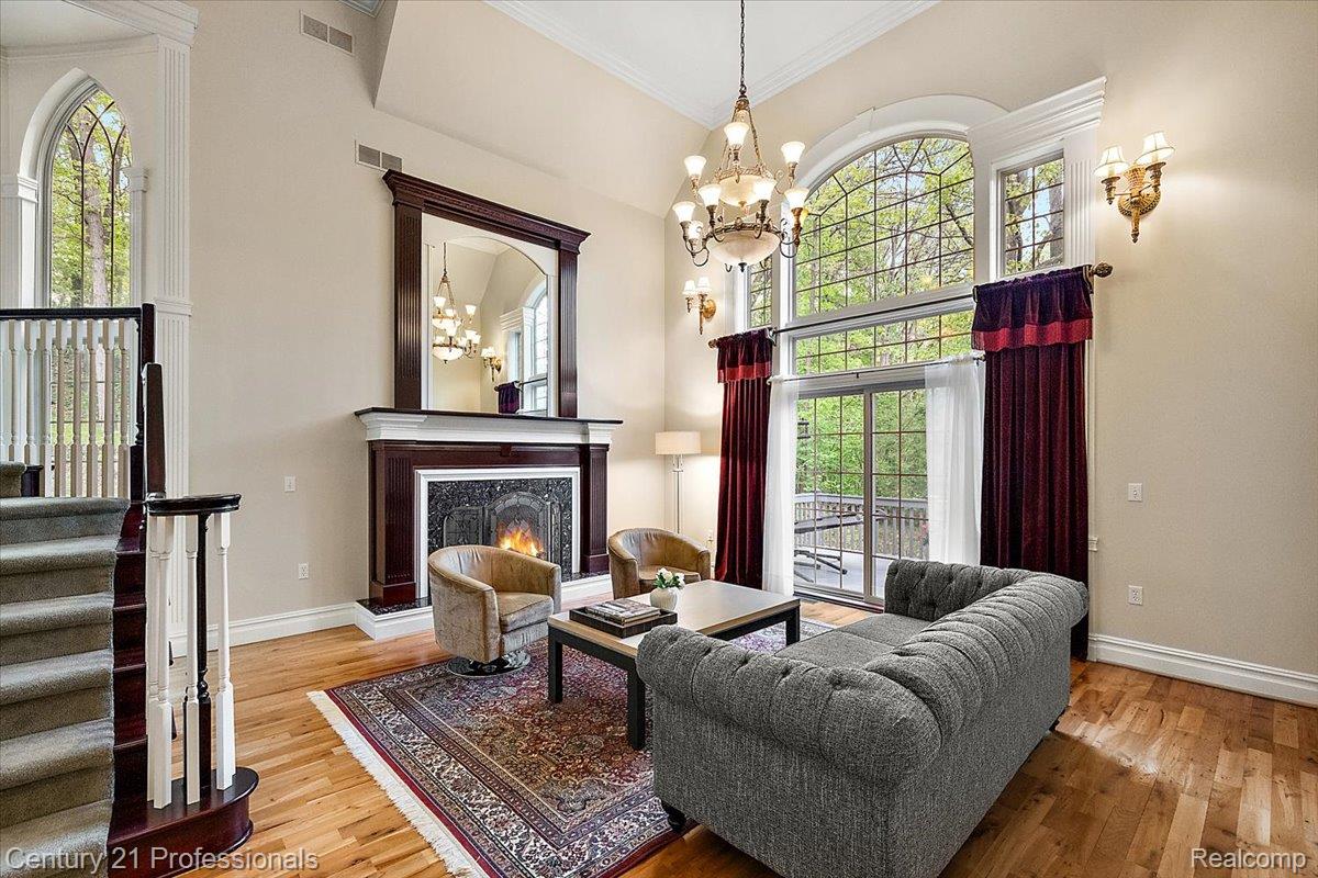 Clarkston, Michigan, 48346, United States, 4 Bedrooms Bedrooms, ,7 BathroomsBathrooms,Residential,For Sale,2048841