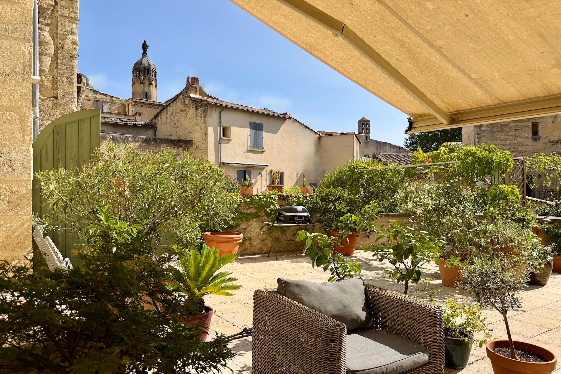  Exceptional Apartment with Garden Terrace in a Historic Mansion in Uzès - 物件實景