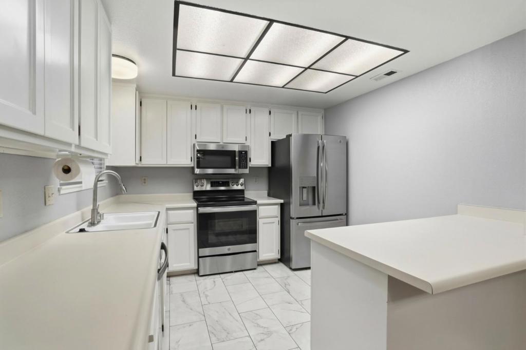 San Jose, California, 95122, United States, 2 Bedrooms Bedrooms, ,2 BathroomsBathrooms,Residential,For Sale,2038444