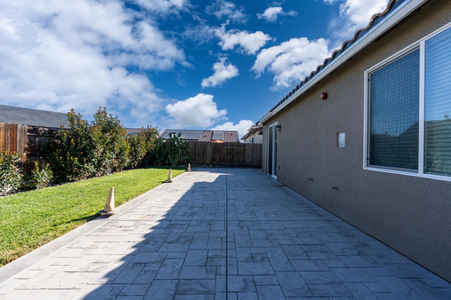 Los Banos, California, 93635, United States, 4 Bedrooms Bedrooms, ,3 BathroomsBathrooms,Residential,For Sale,1974667