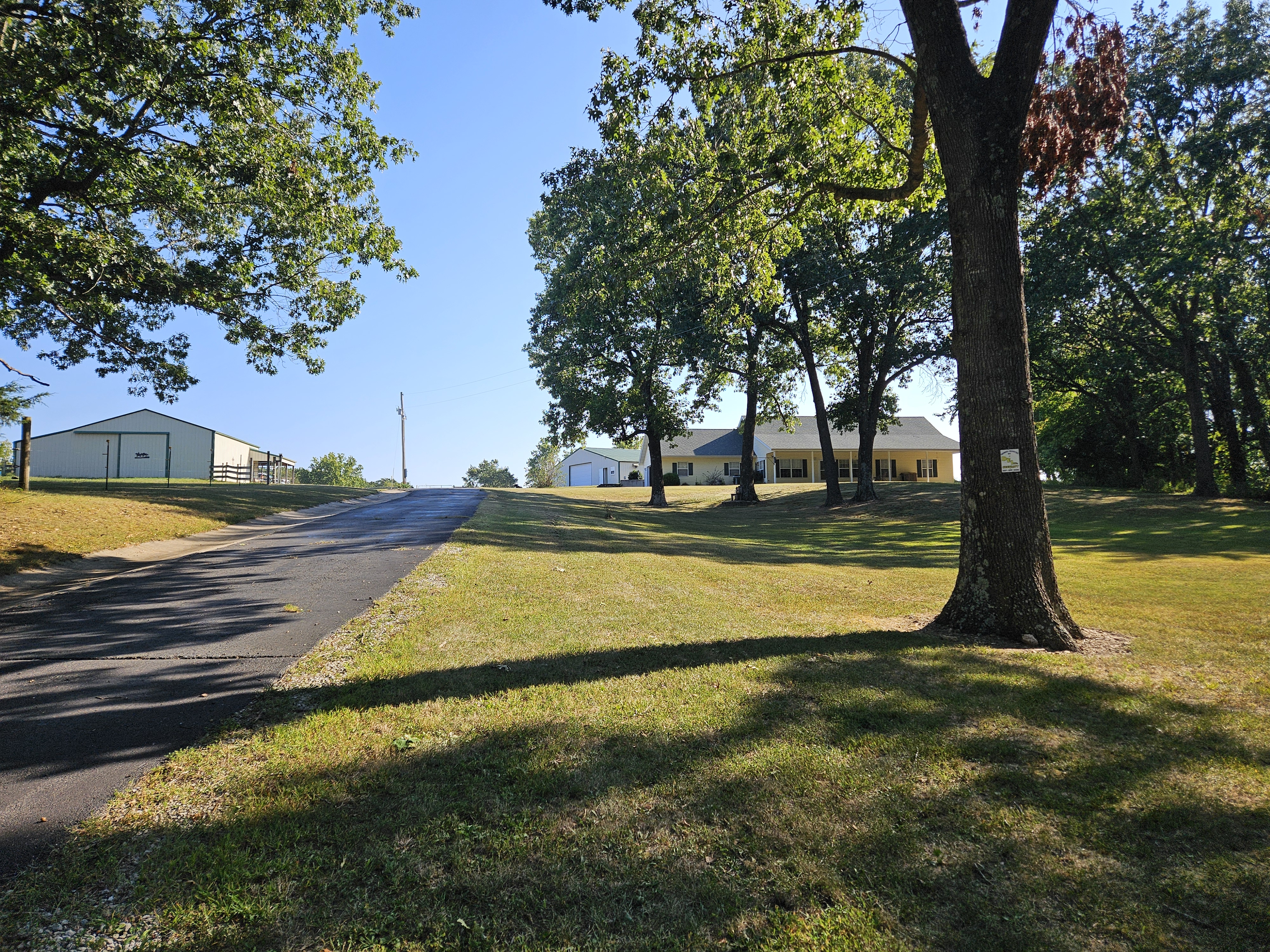 Aurora, Missouri, 65605, United States, 4 Bedrooms Bedrooms, ,2 BathroomsBathrooms,Residential,For Sale,1984470