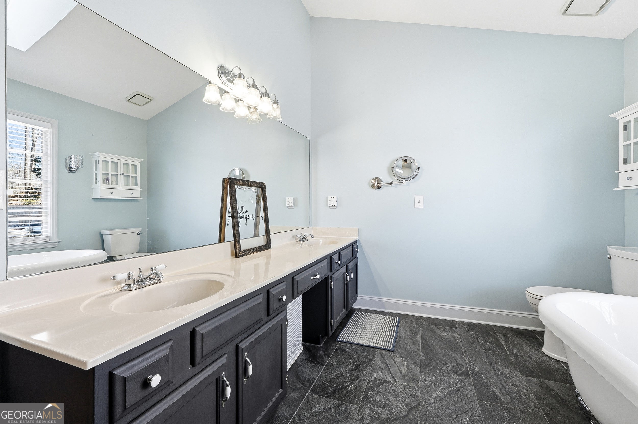 Abbeville, Georgia, 30066, United States, 5 Bedrooms Bedrooms, ,4 BathroomsBathrooms,Residential,For Sale,2014254