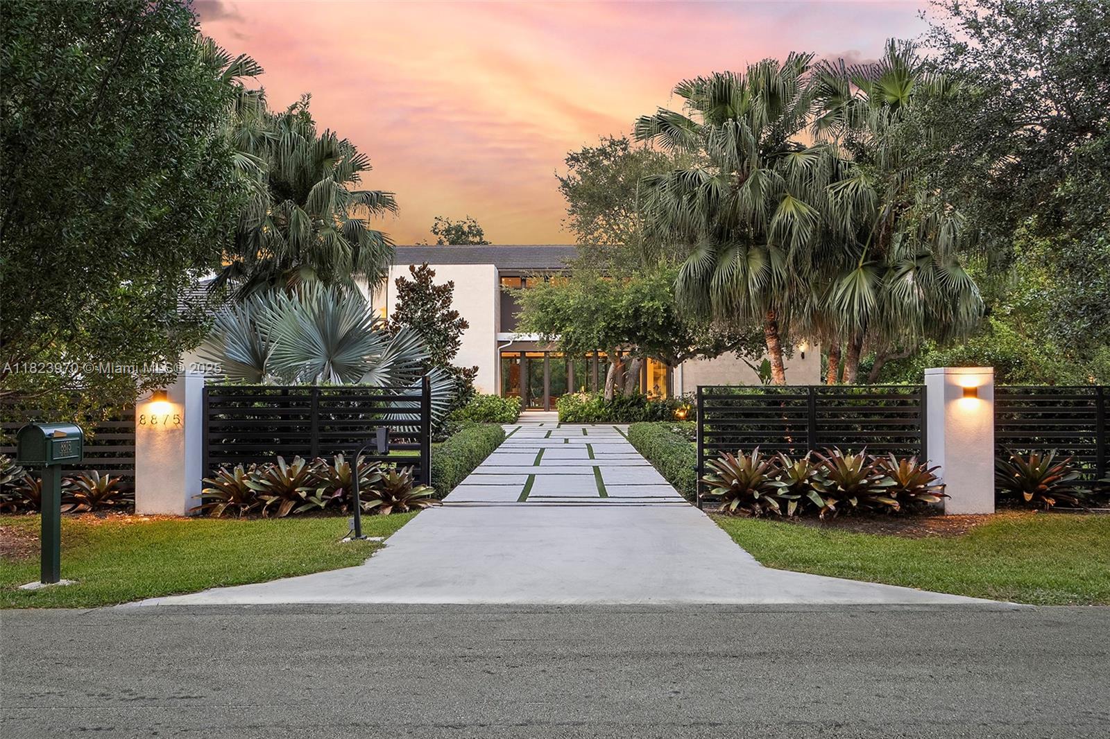 Pinecrest, Florida, 33156, United States, 7 Bedrooms Bedrooms, ,9 BathroomsBathrooms,Residential,For Sale,1885152
