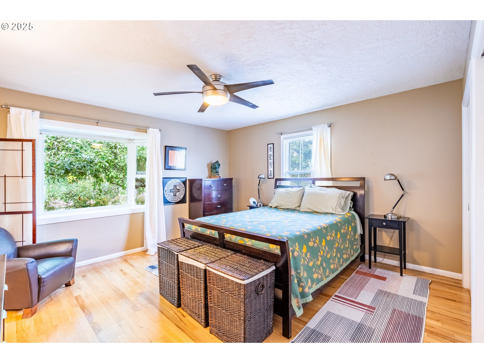 Portland, Oregon, 97219, United States, 4 Bedrooms Bedrooms, ,3 BathroomsBathrooms,Residential,For Sale,1985730