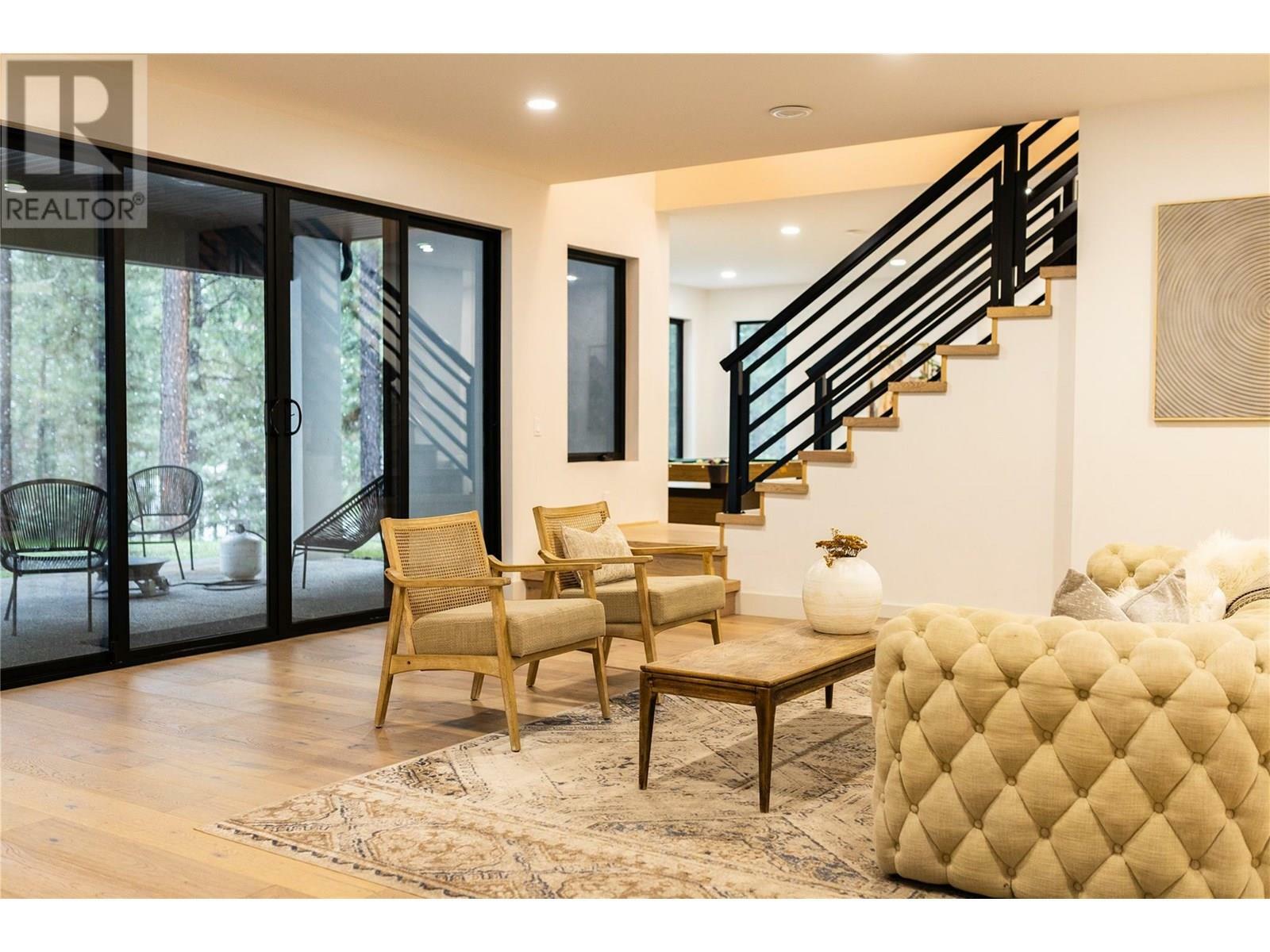 GRAND FORKS, British Columbia, V0H 1H2, CA, 5 Bedrooms Bedrooms, ,5 BathroomsBathrooms,Residential,For Sale,1868553