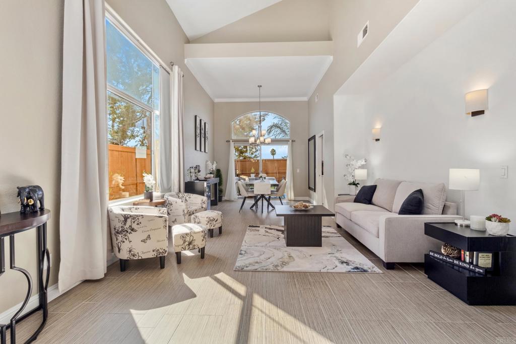 Oceanside, California, 92056, United States, 3 Bedrooms Bedrooms, ,2 BathroomsBathrooms,Residential,For Sale,1988235