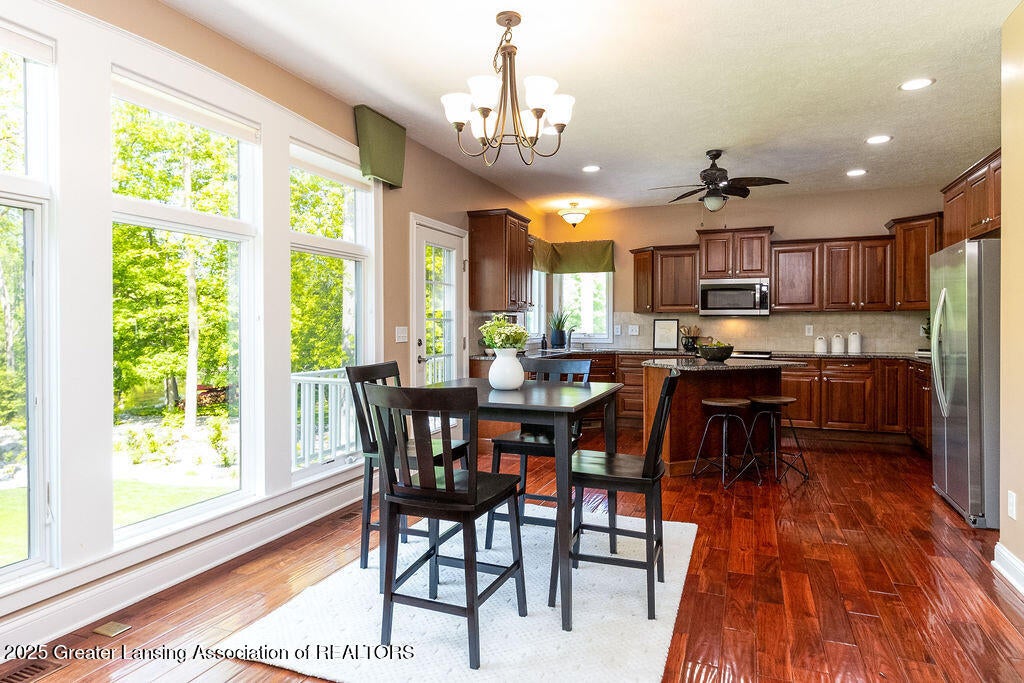 Dimondale, Michigan, 48821, United States, 4 Bedrooms Bedrooms, ,4 BathroomsBathrooms,Residential,For Sale,1840244