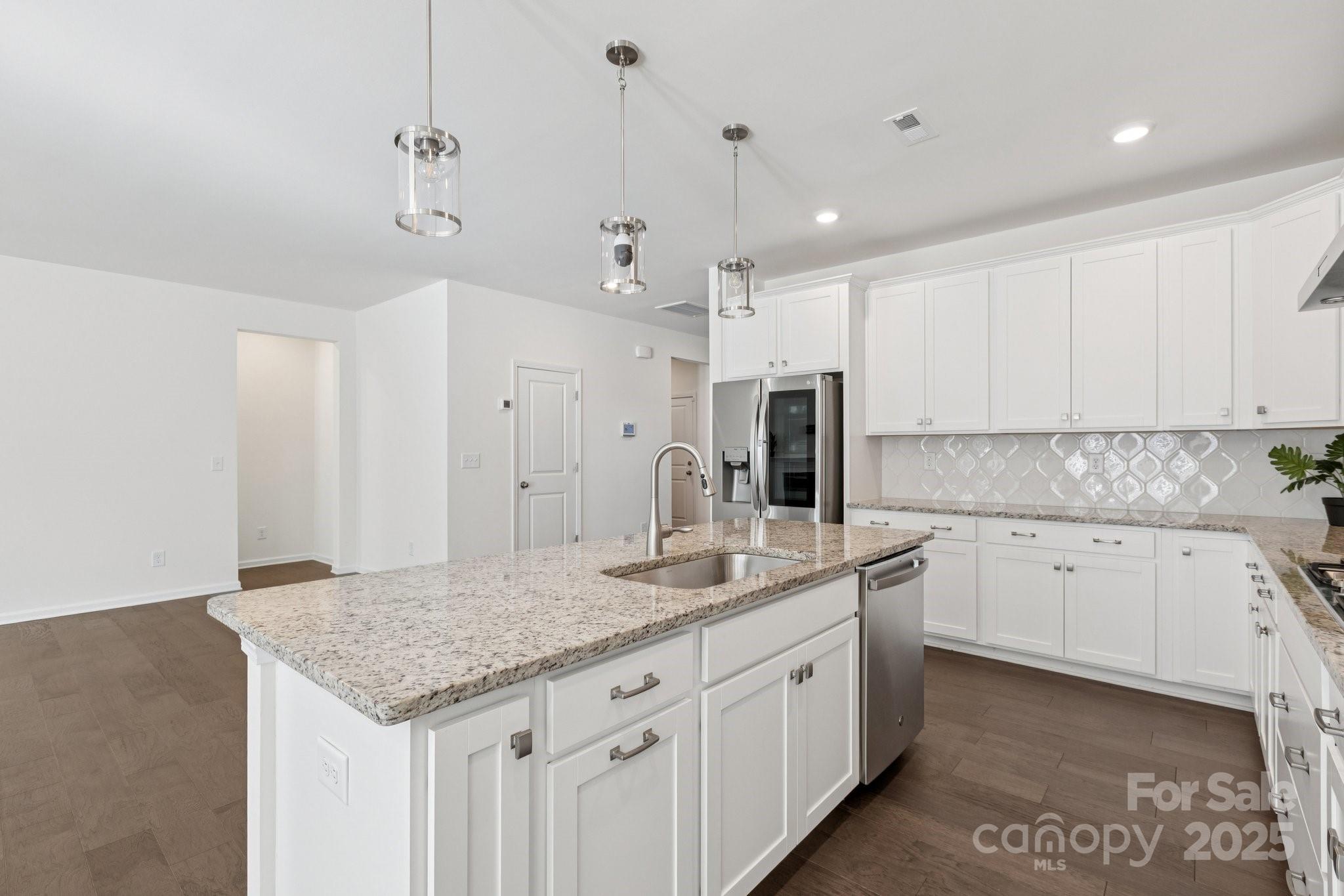 Indian Trail, North Carolina, 28079, United States, 4 Bedrooms Bedrooms, ,4 BathroomsBathrooms,Residential,For Sale,1933302